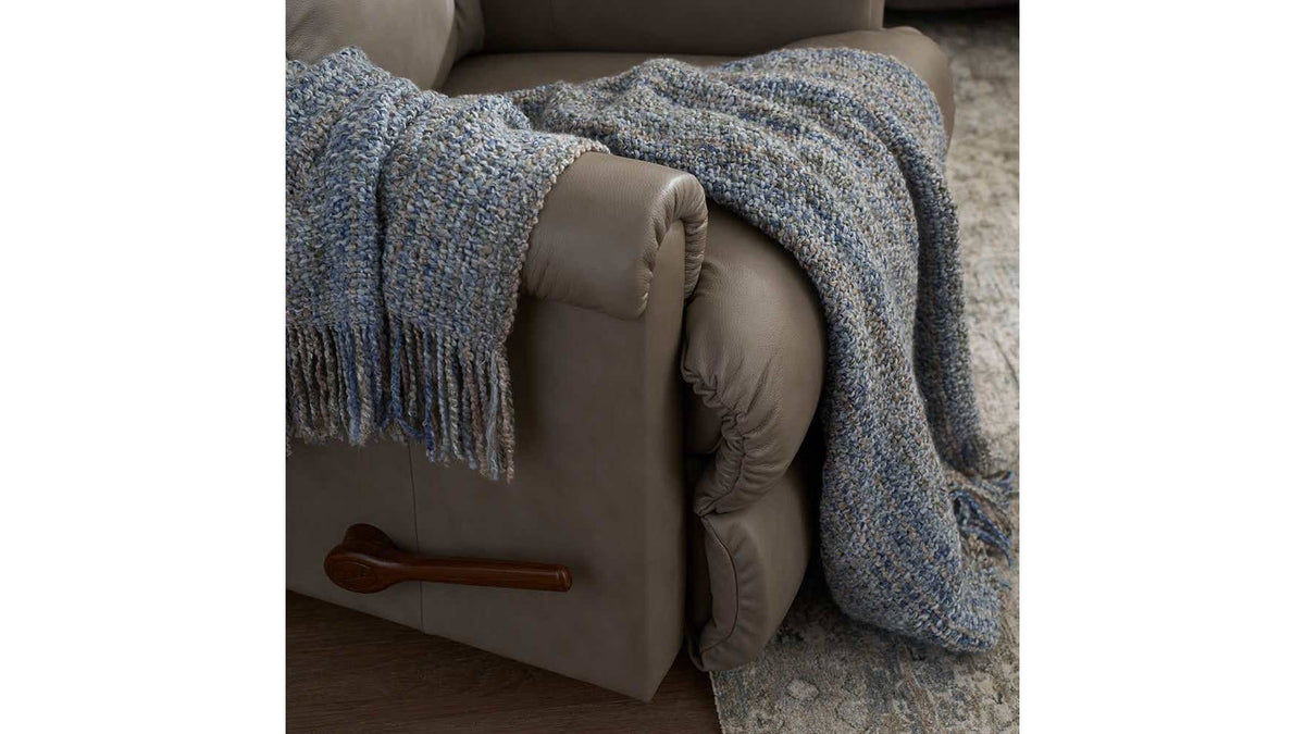 Pinnacle Recliner