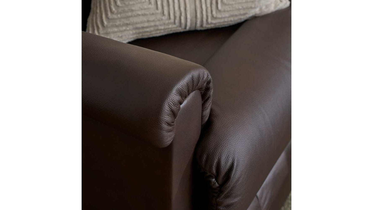 Pinnacle Recliner
