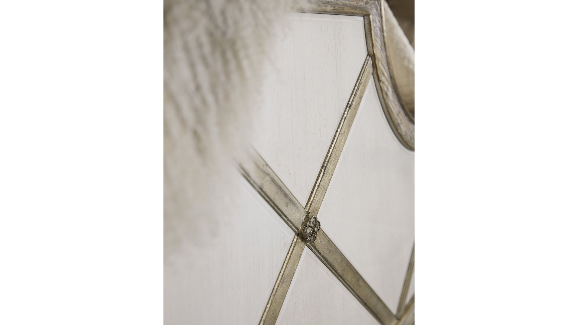 Sanctuary 2 - Diamont King Panel Bed