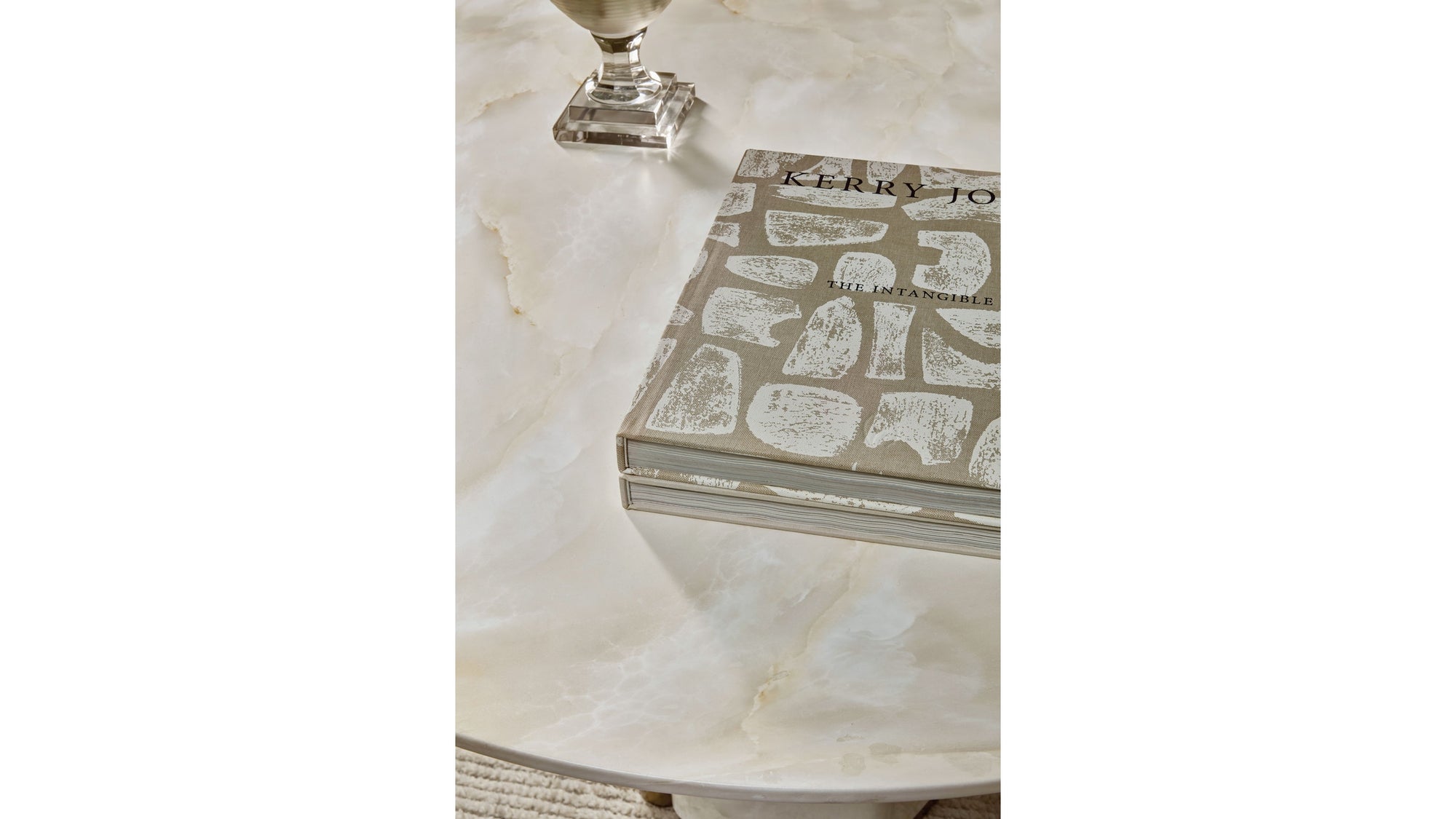 Eleana - Round Dining Table - White