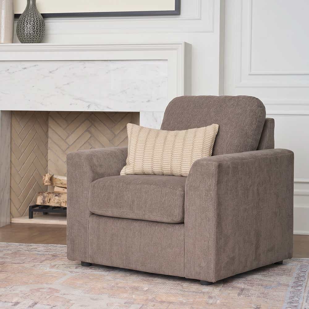 Fleetwood Chair