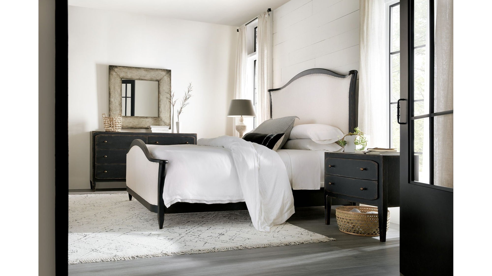 Ciao Bella - Upholstered Bed