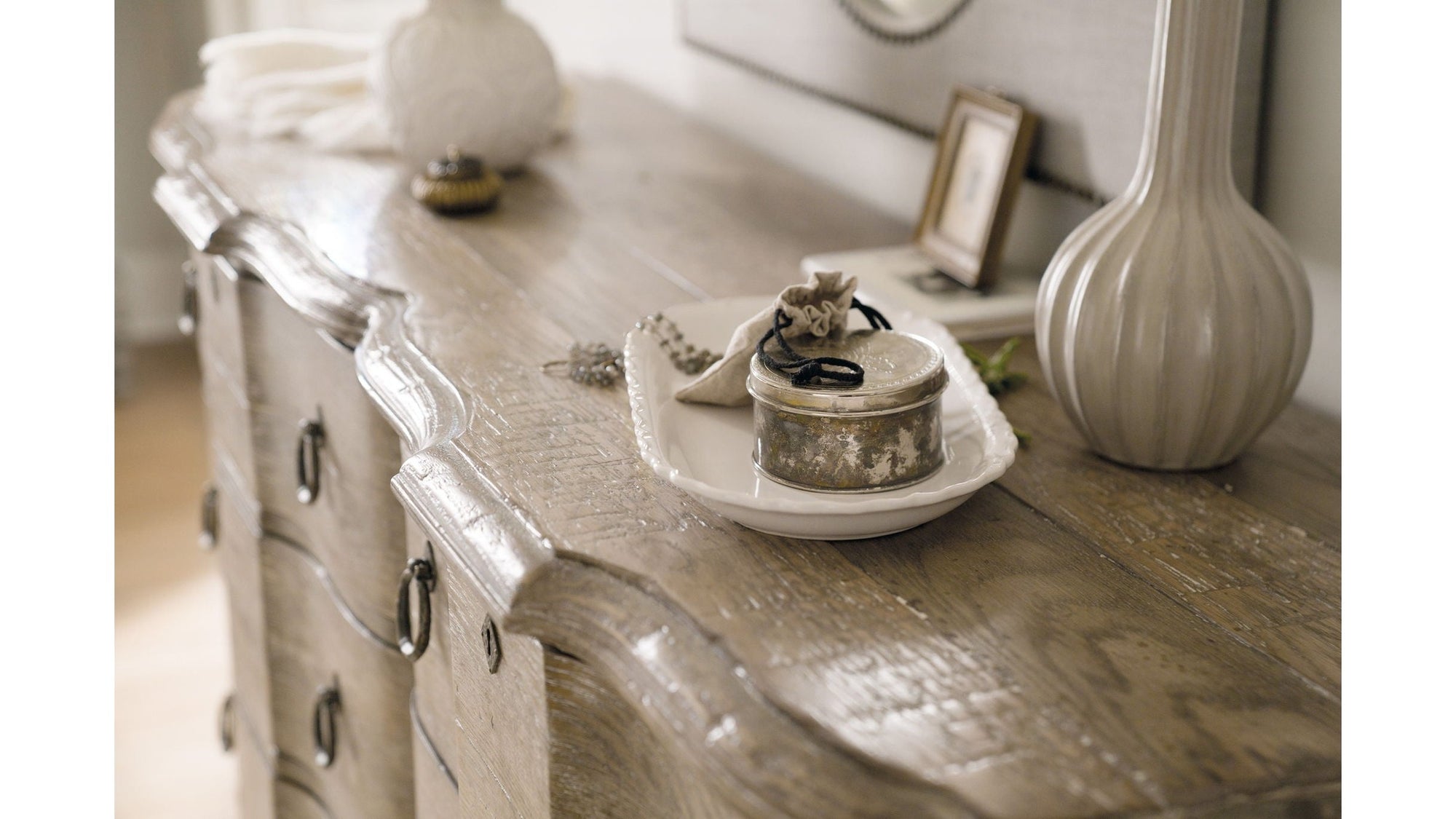 Boheme - Adante Dresser