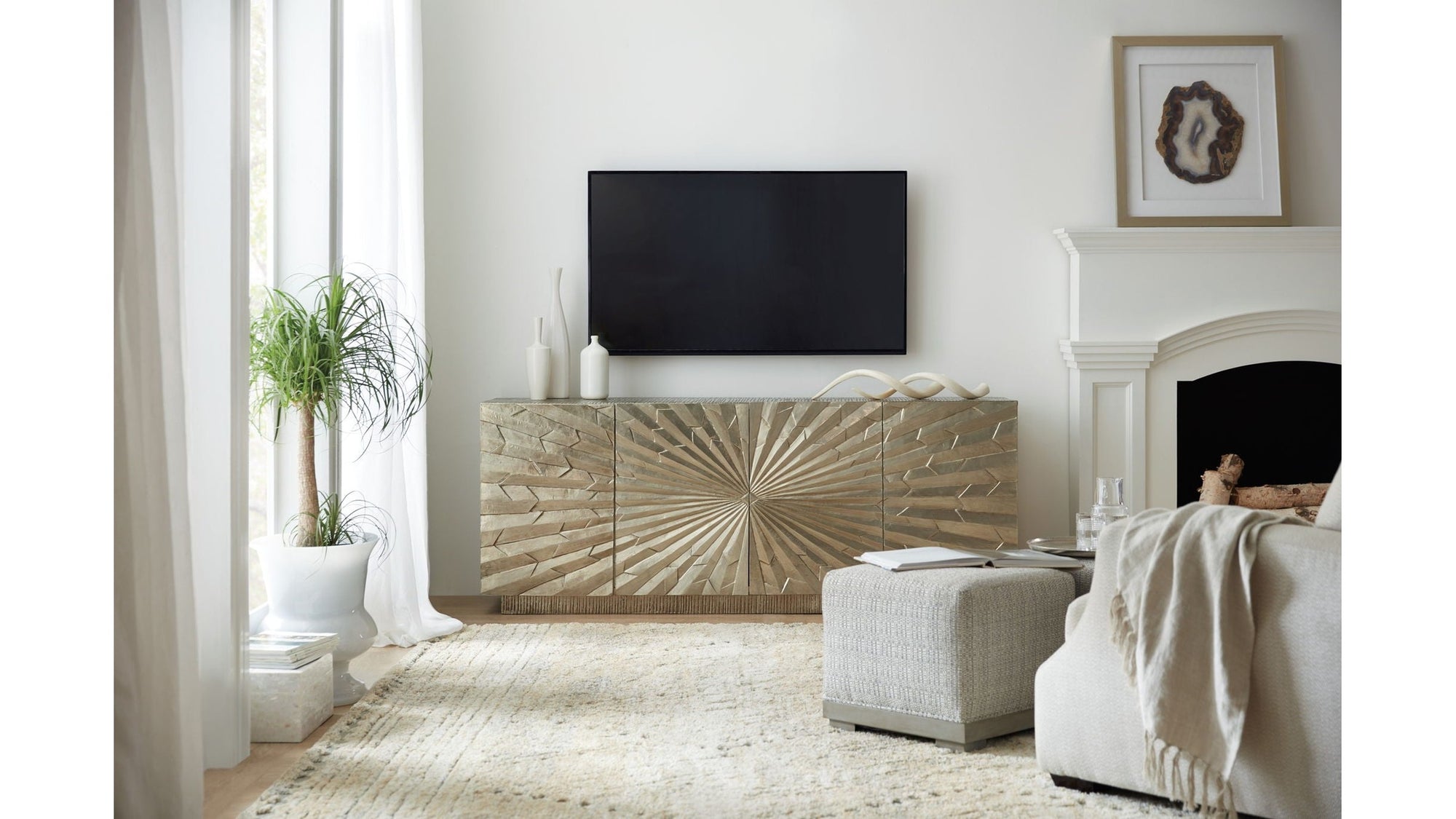 Melange - 78" Big Bang Entertainment Console - Pearl Silver