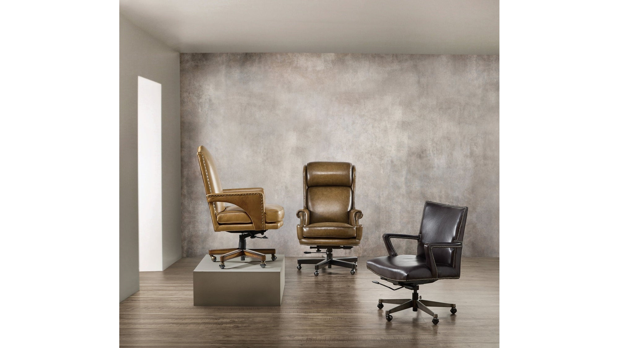 EC - Phoenix Executive Swivel Tilt Chair - Black