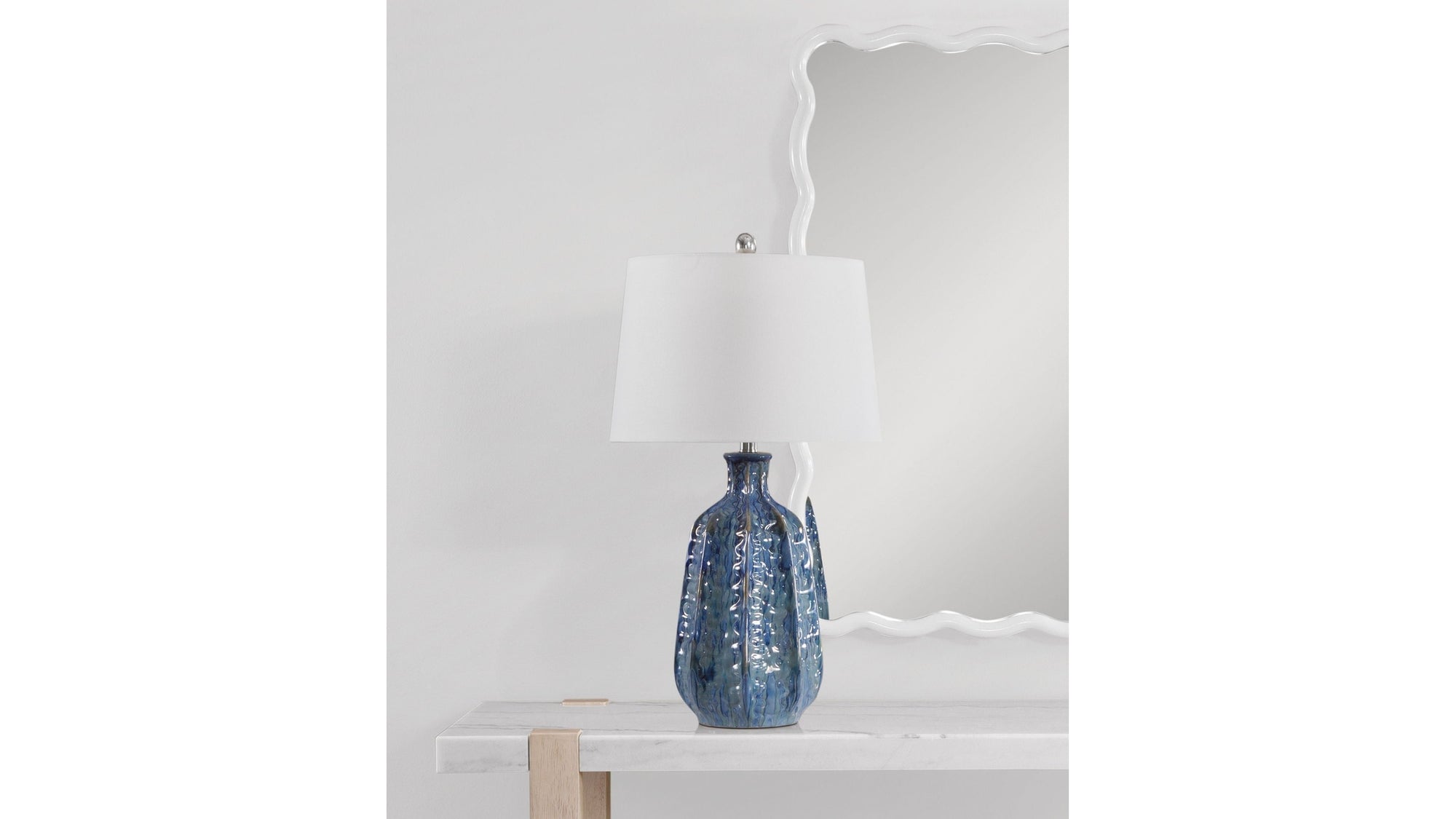 Tee - Table Lamp - Blue / White