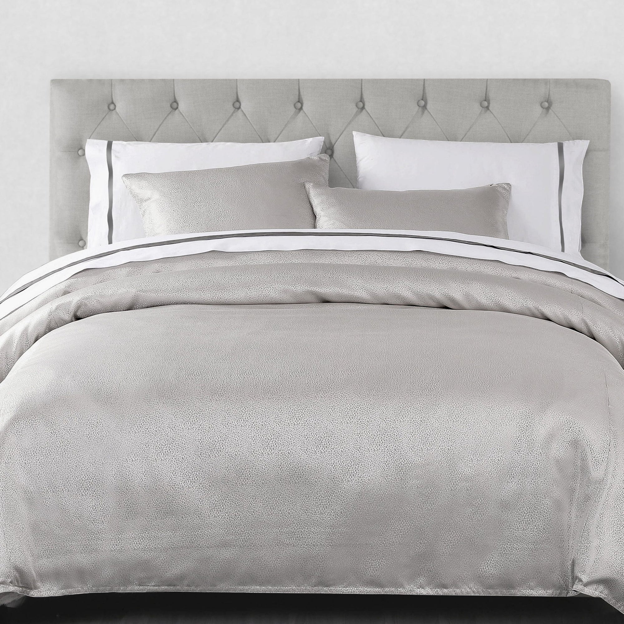 Marilyn Modern Bubble - Queen Duvet Cover Set (Set of 3) - Gray