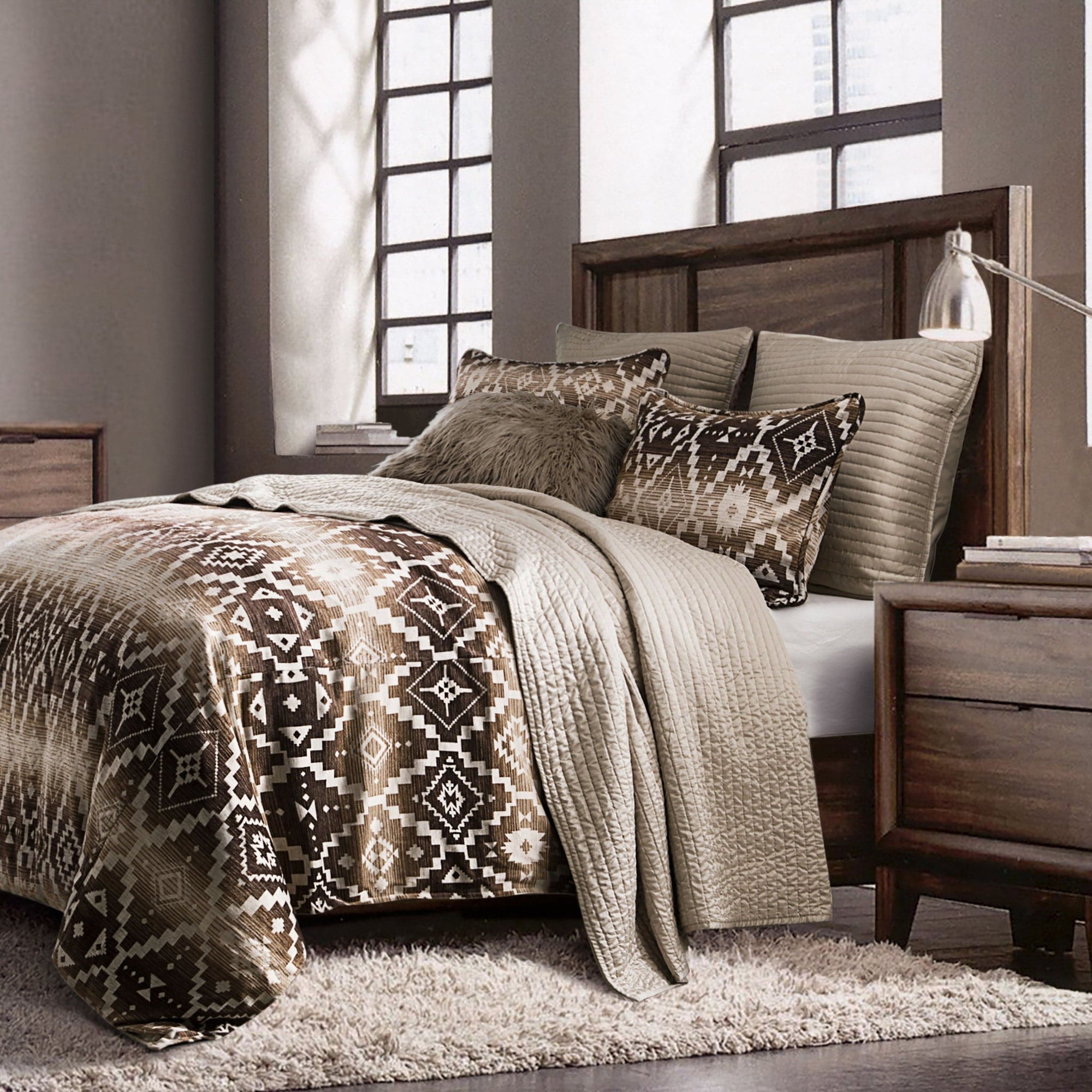 Chalet - Queen Aztec Comforter Set (Set of 3) - White / Brown