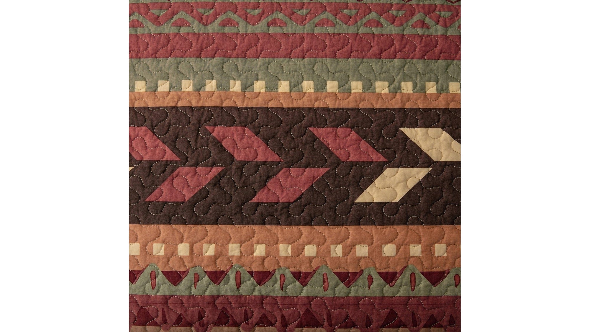 Broken Arrow - Full/Queen Reversible Quilt Set Set of 3 - Red / Tan / Brown