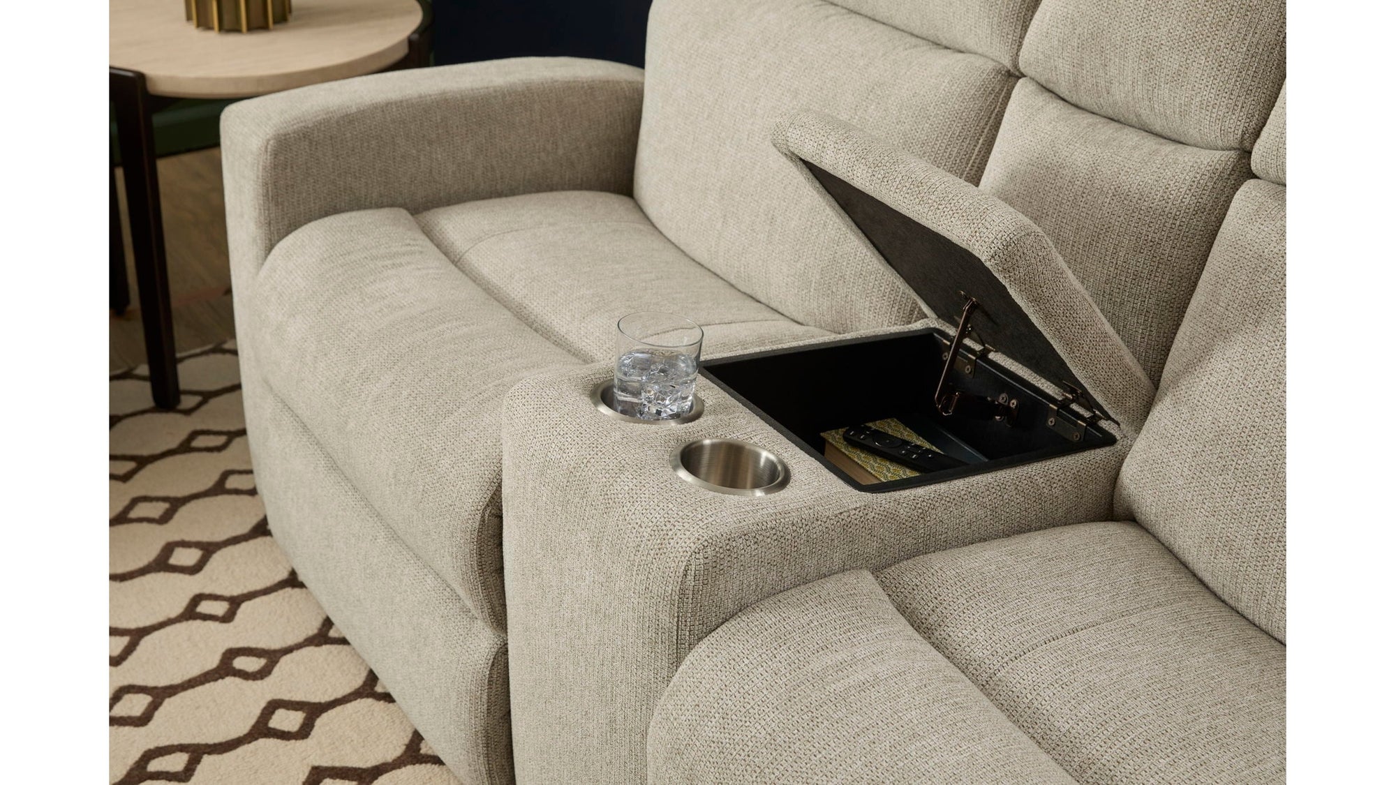 Score - Power Reclining Loveseat