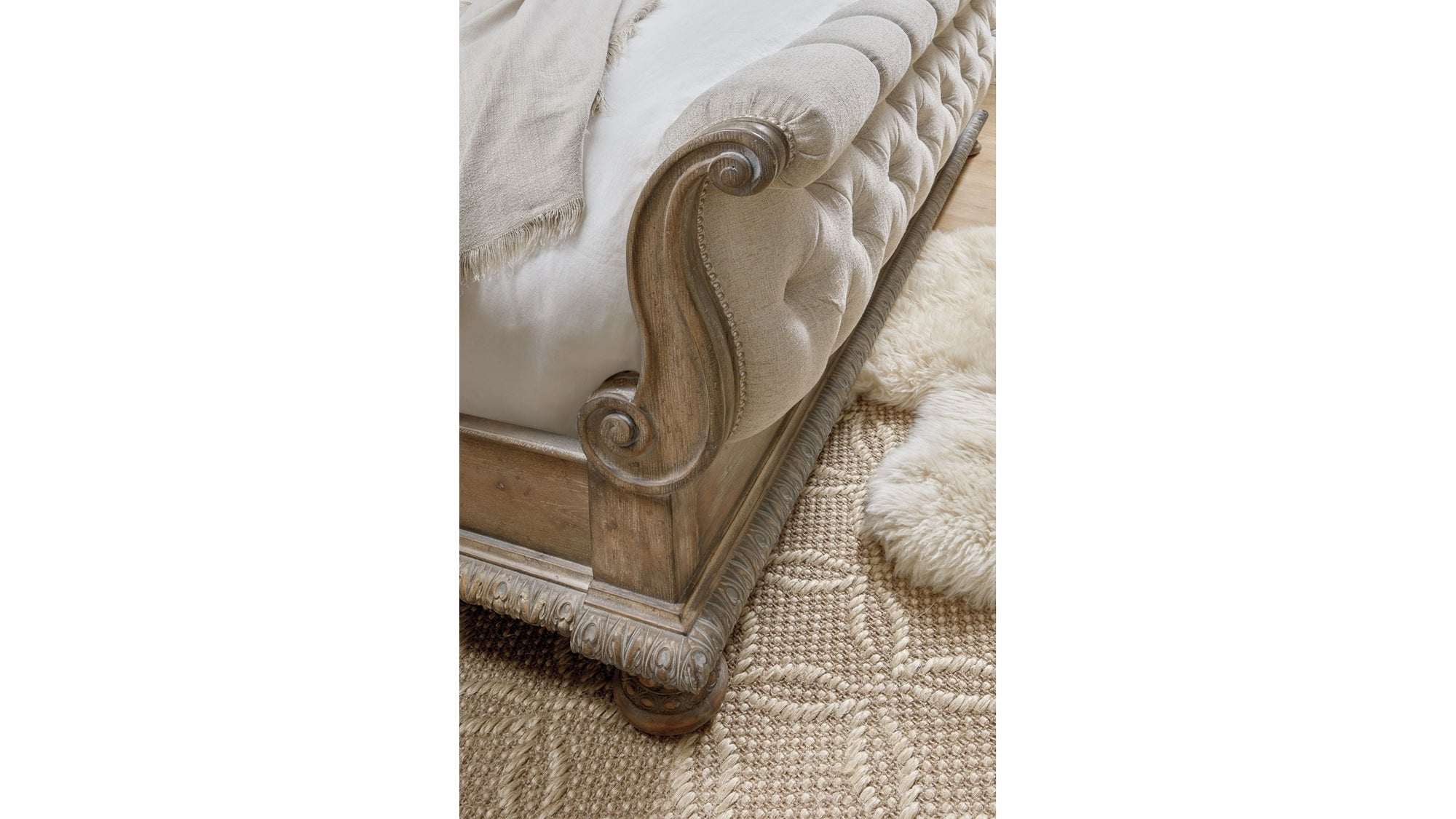 Castella - Upholstered Bed