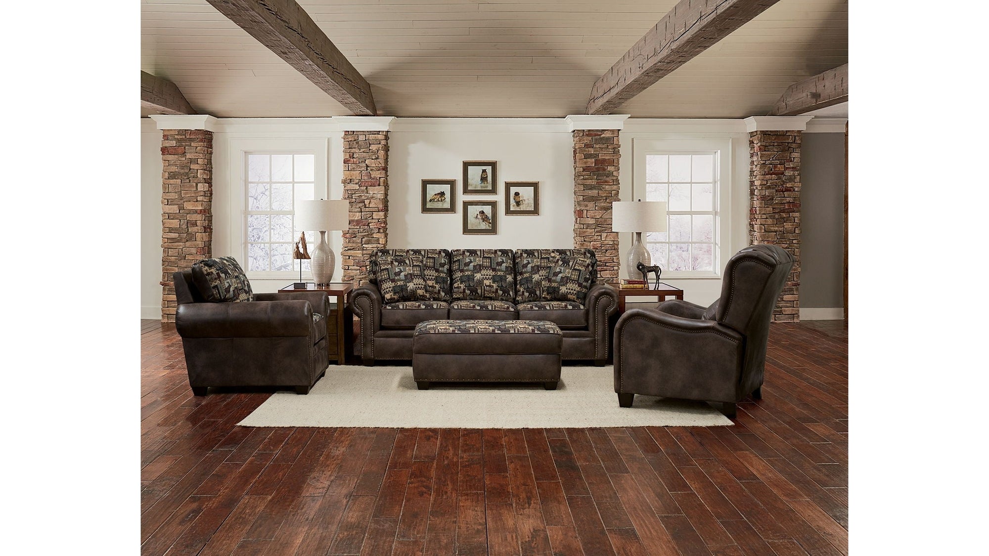 Jaden - Sofa With Nails