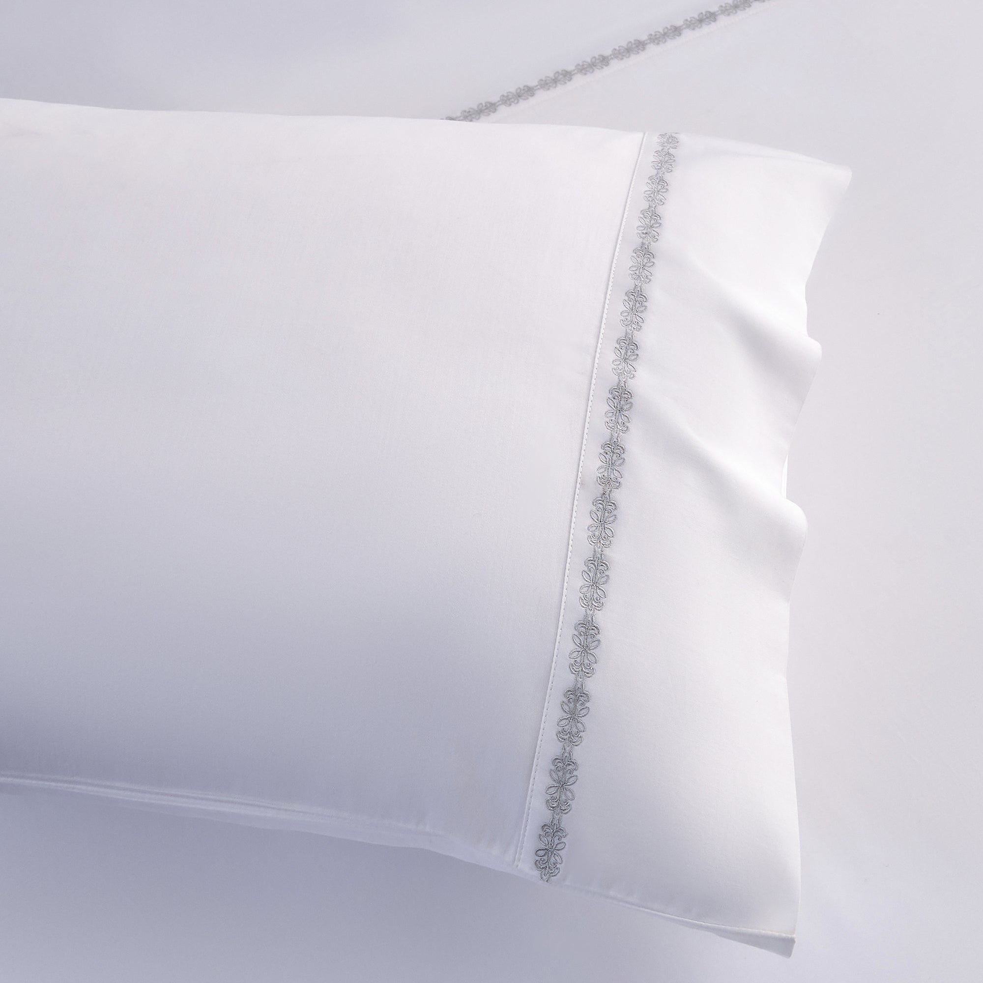 Laurel Sheet - Queen 350TC Laurel Embroidered Border Sheet Set (Set of 4) - Light Blue