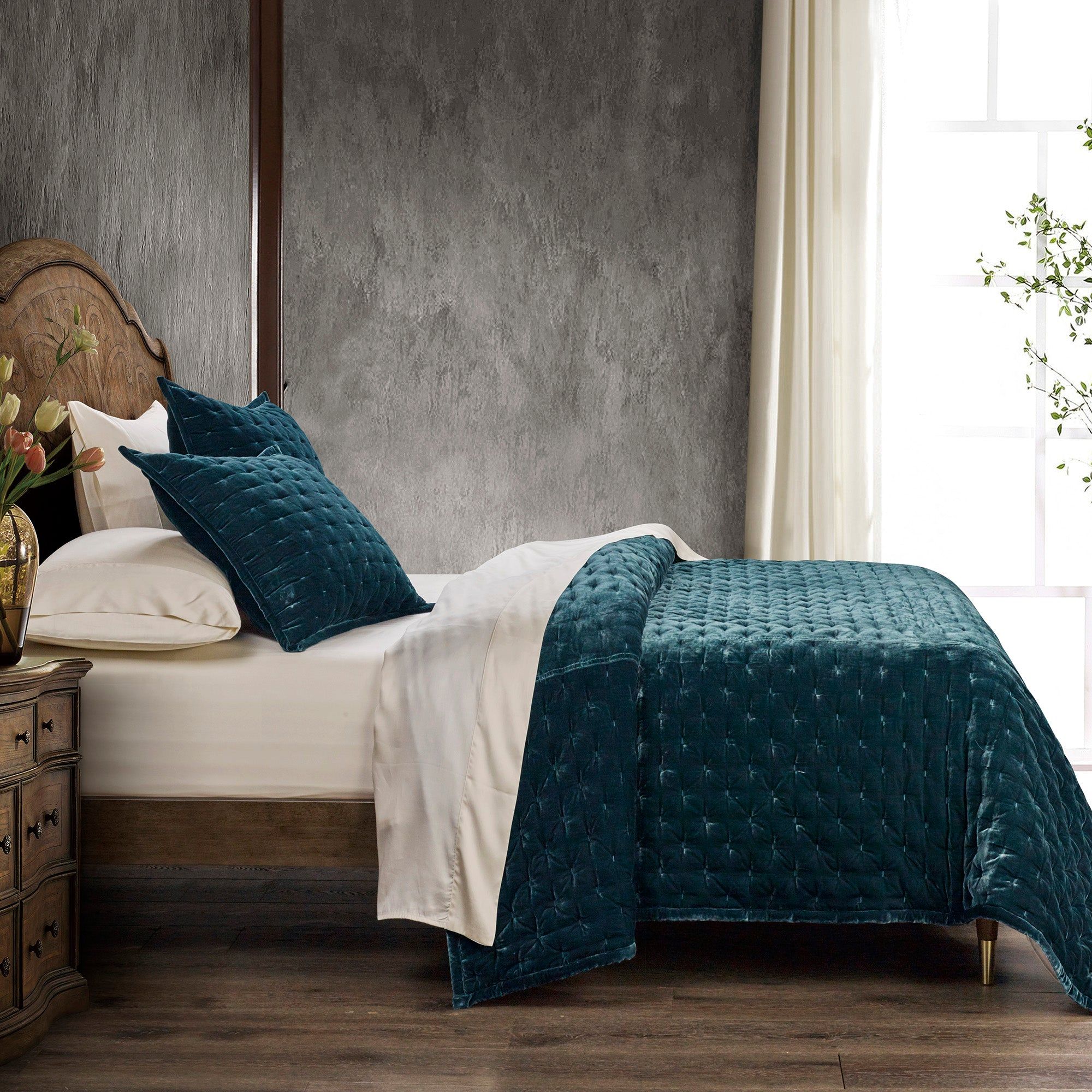 Stella - King Faux Silk Velvet Pintuck Quilt - Storm Blue