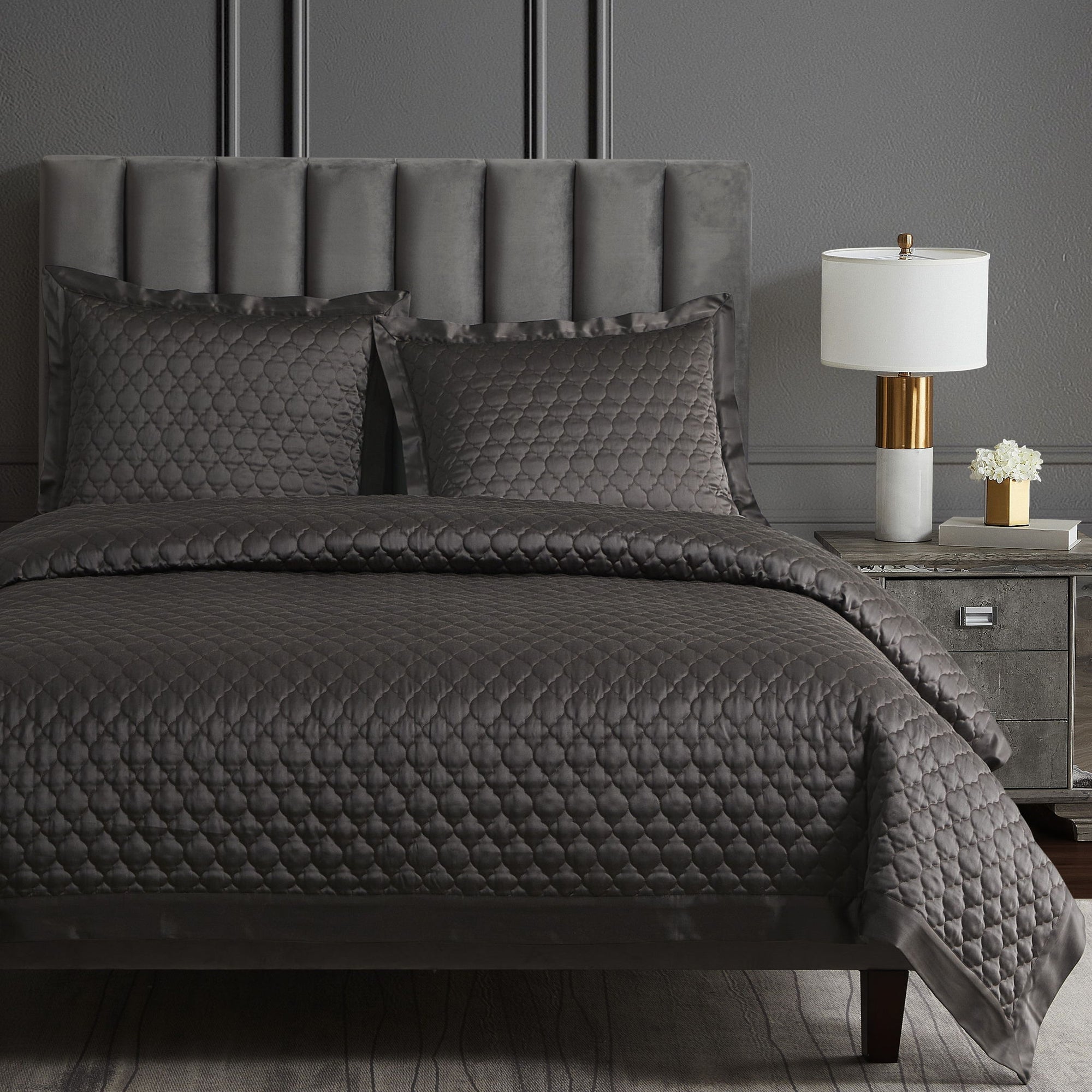 High Shine Satin - Full/Queen Quatrefoil Quilt Set (Set of 3) - Espresso