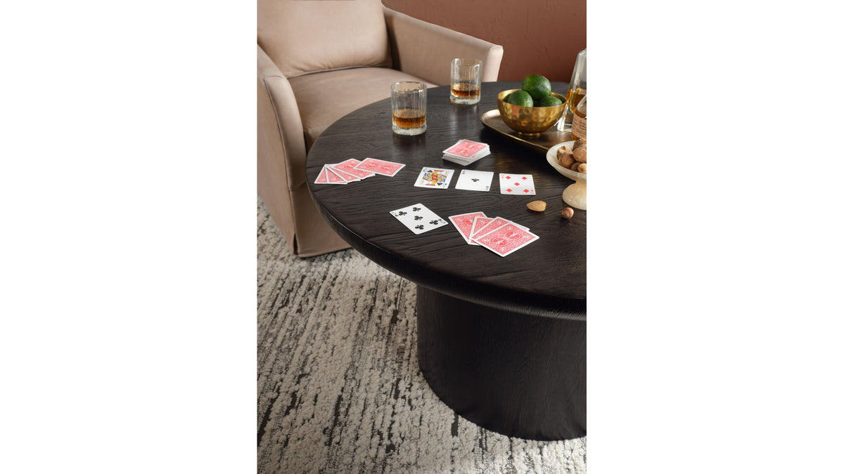 Commerce And Market - Chit Chat Table