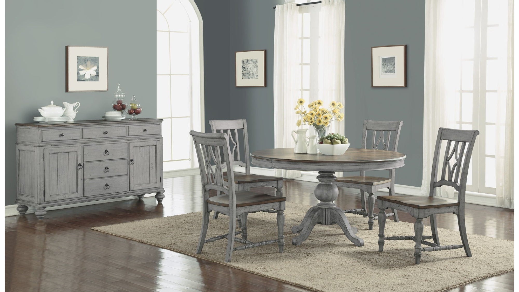 Plymouth - Round Table