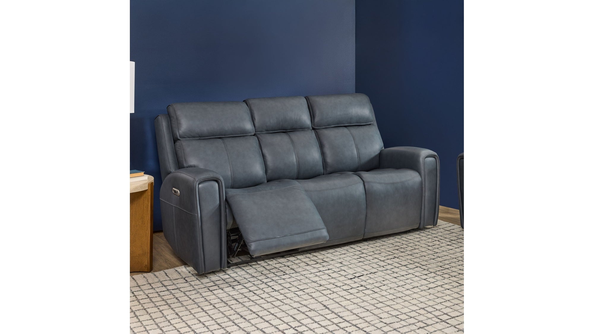 Warren - Power Reclining Sofa With Console, Power Headrest & Lumbar - Black