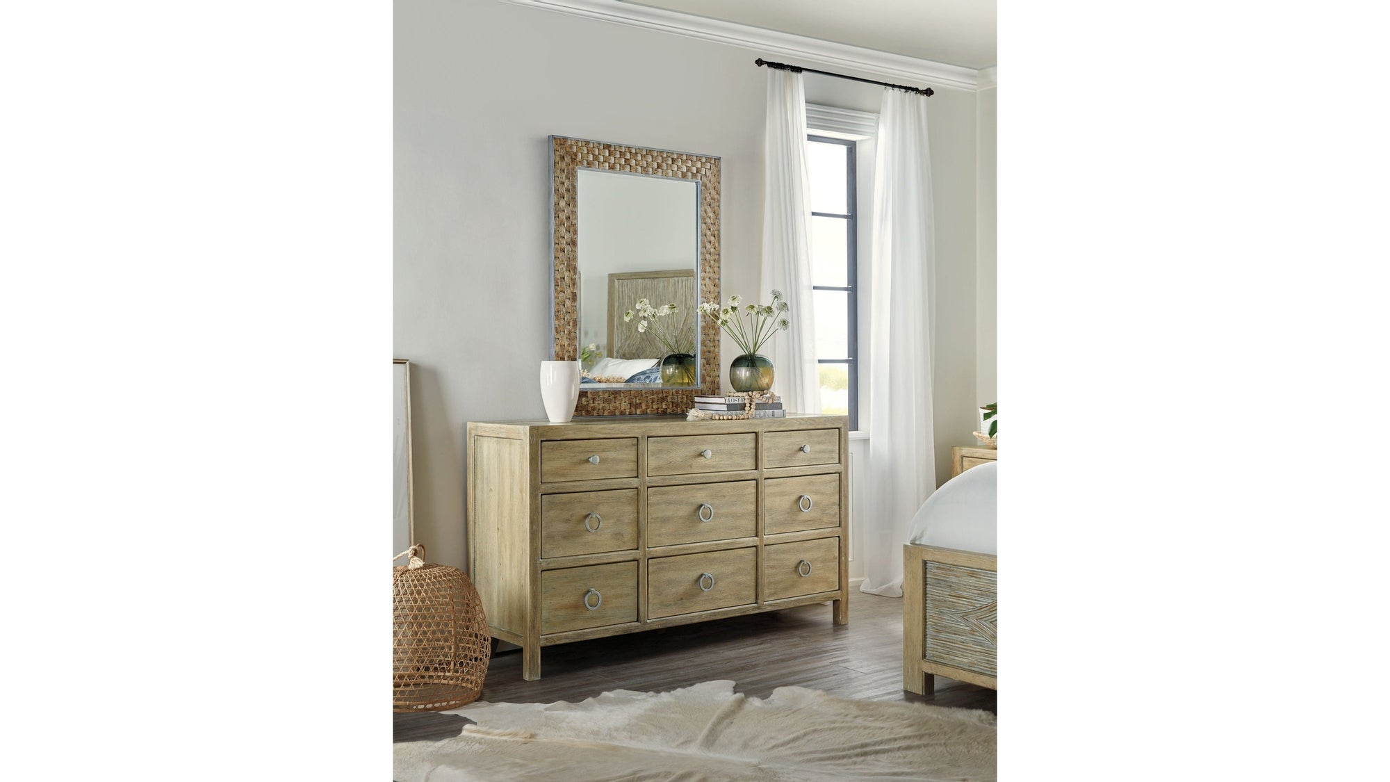 Surfrider - 9-Drawer Dresser - Light Brown