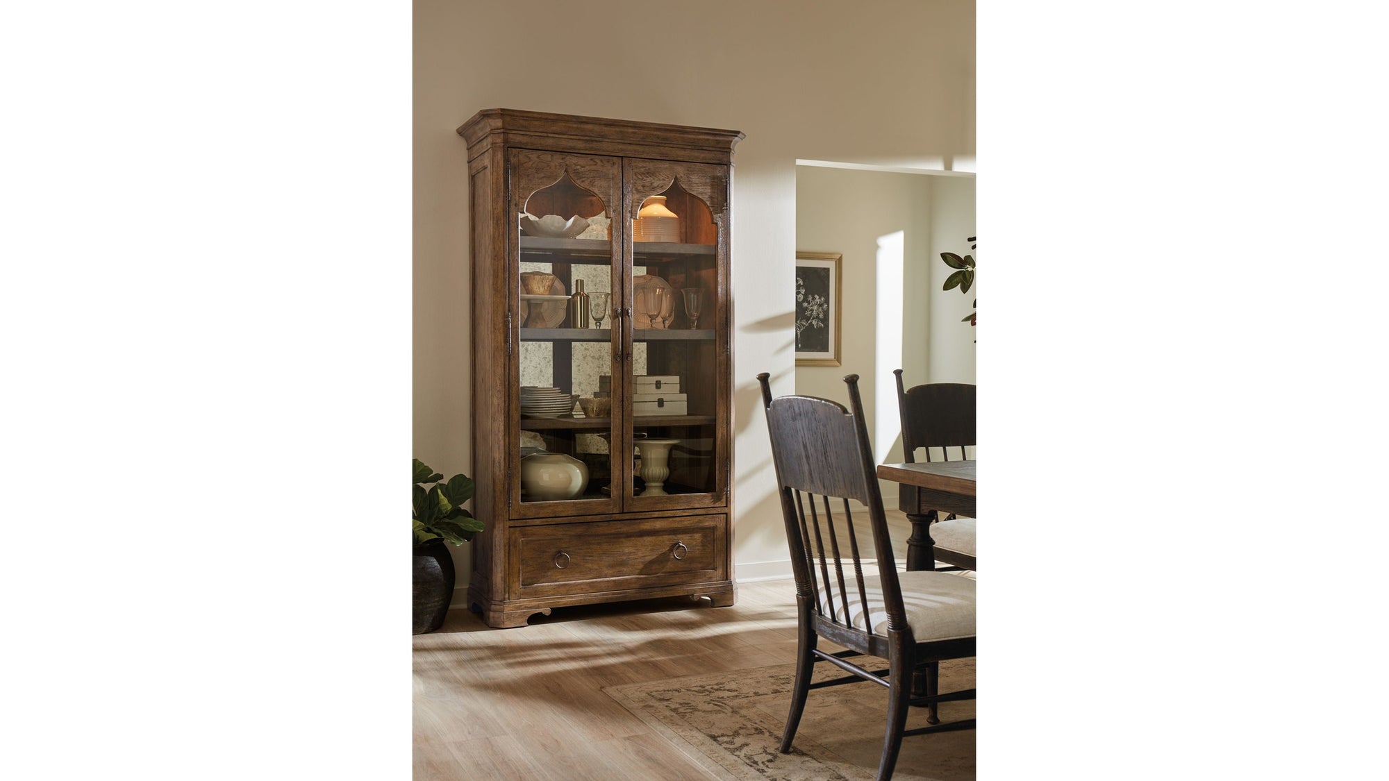 Americana - Display Cabinet - Light Brown