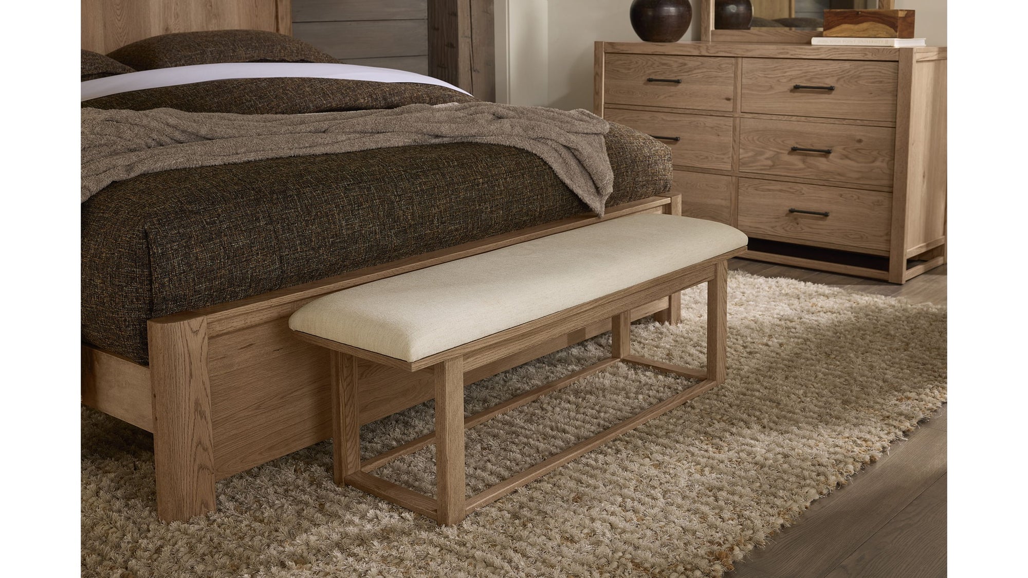 Lodge & Loft - Upholstered Bench - Ivory Cream