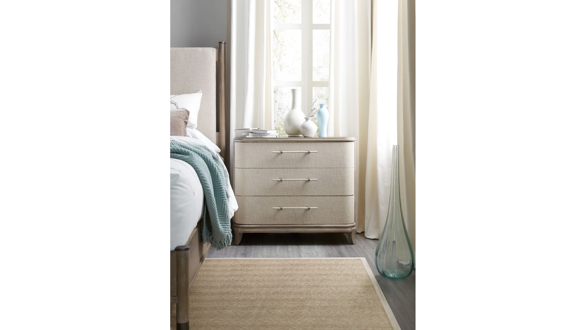 Affinity - Bachelors Chest - Beige