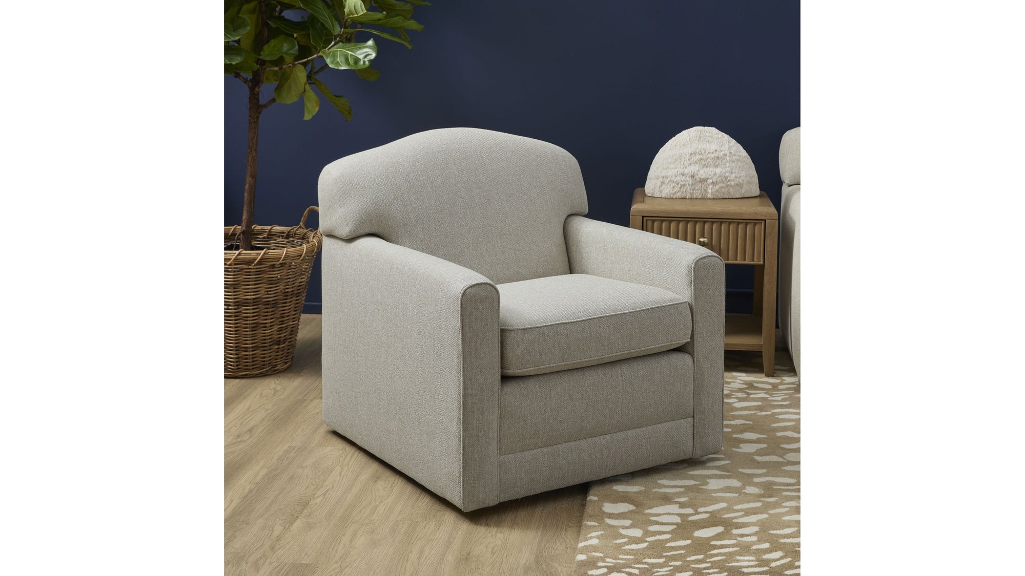 Aggie - Chair