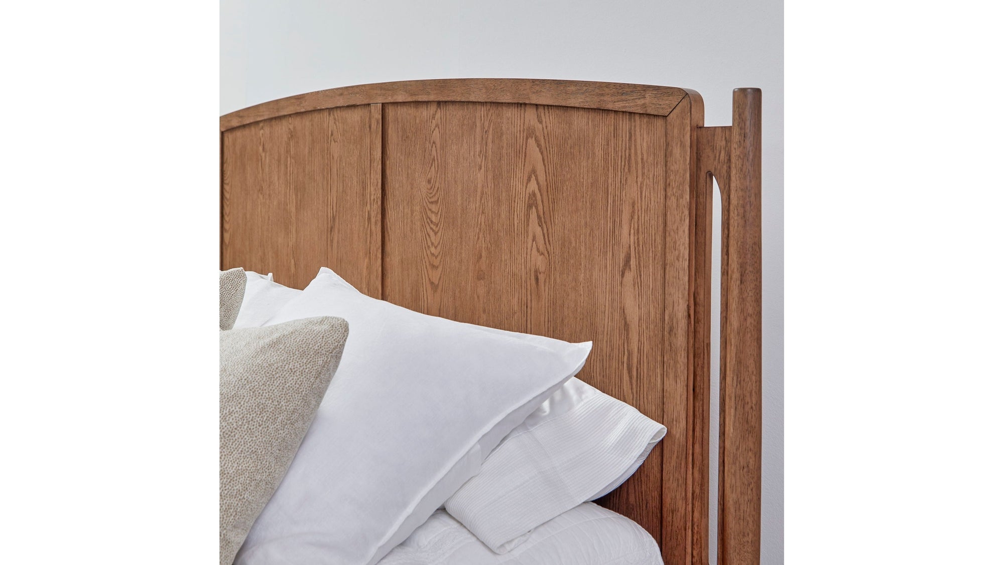 Verona - Panel Bed