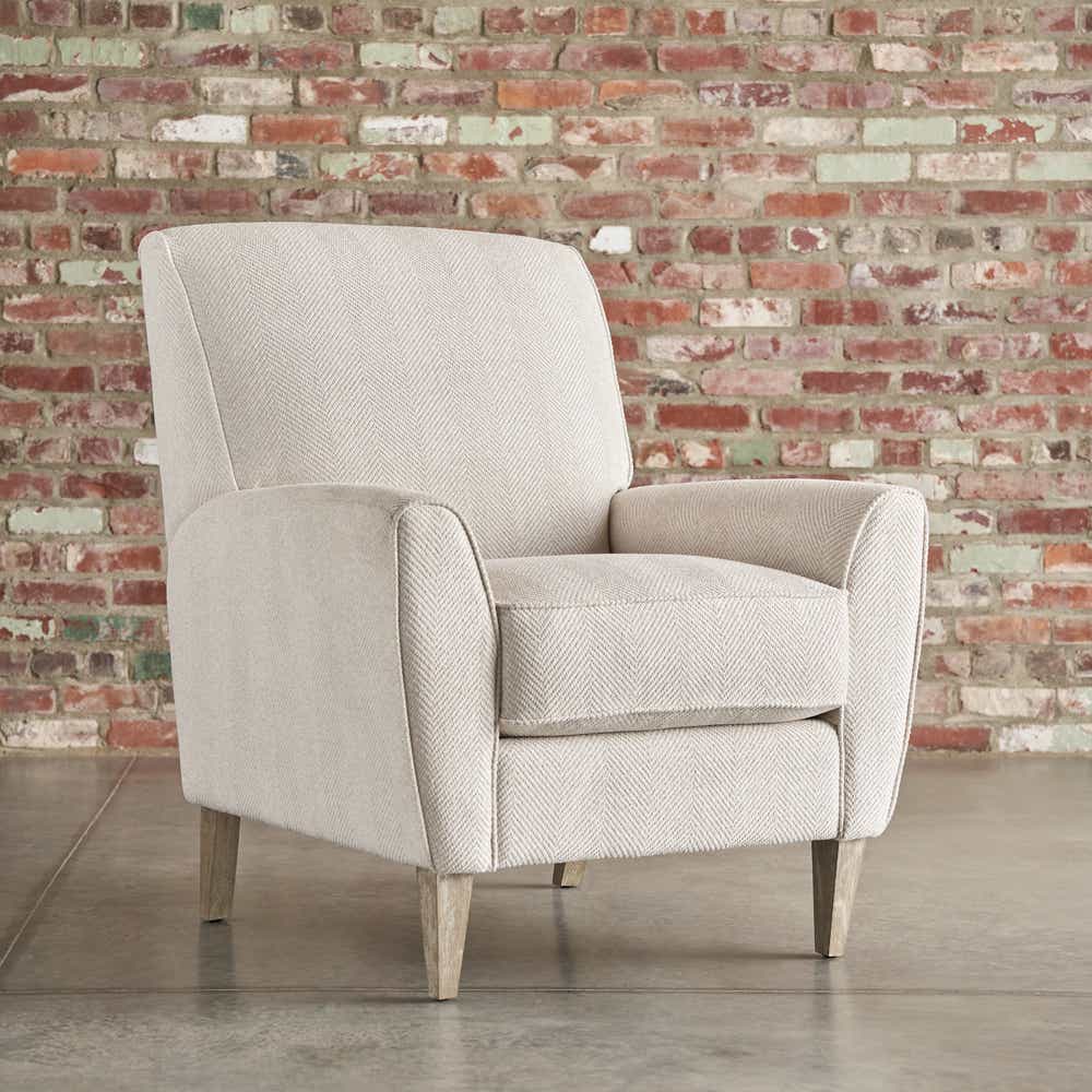 Dora Chair