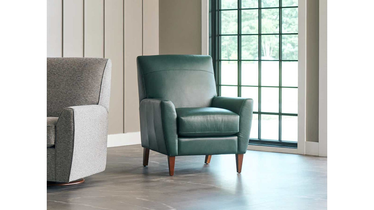 Dora Chair