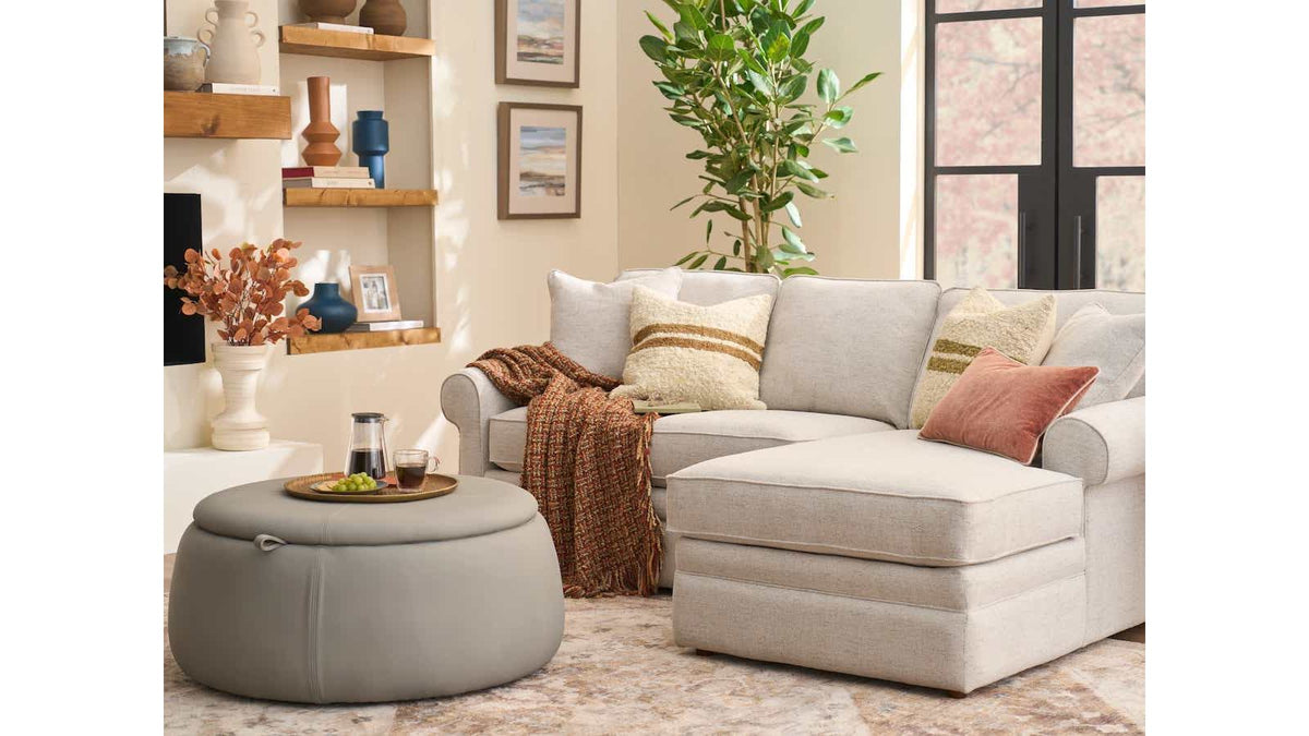 Oliver Ottoman