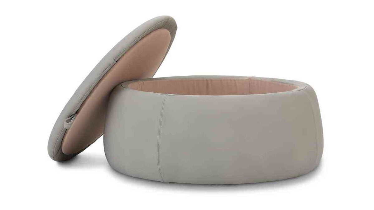 Oliver Ottoman
