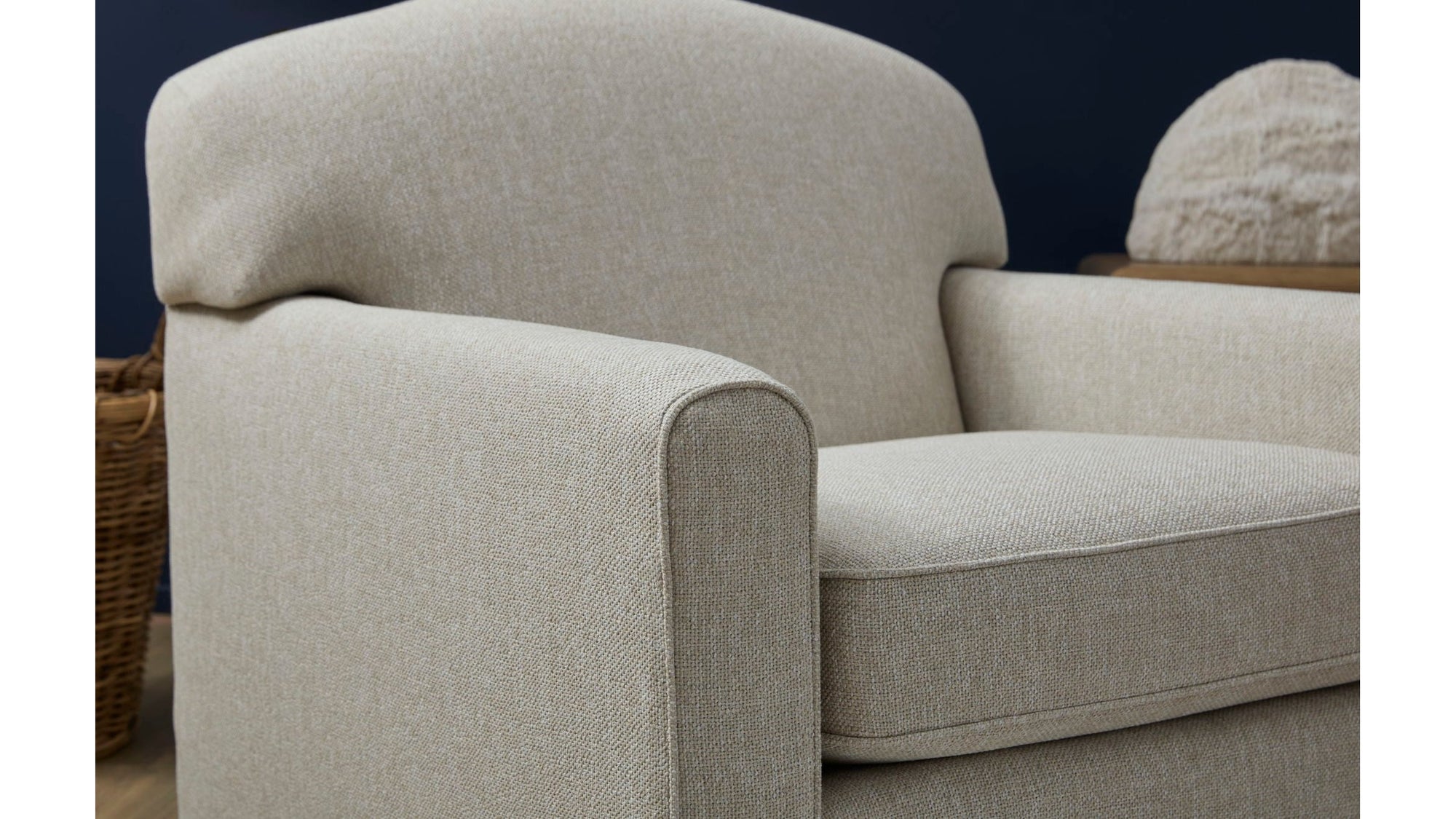 Aggie - Chair