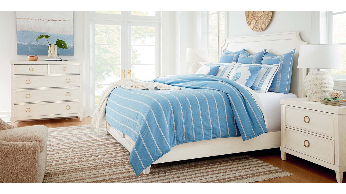 Ventura Panel Bed