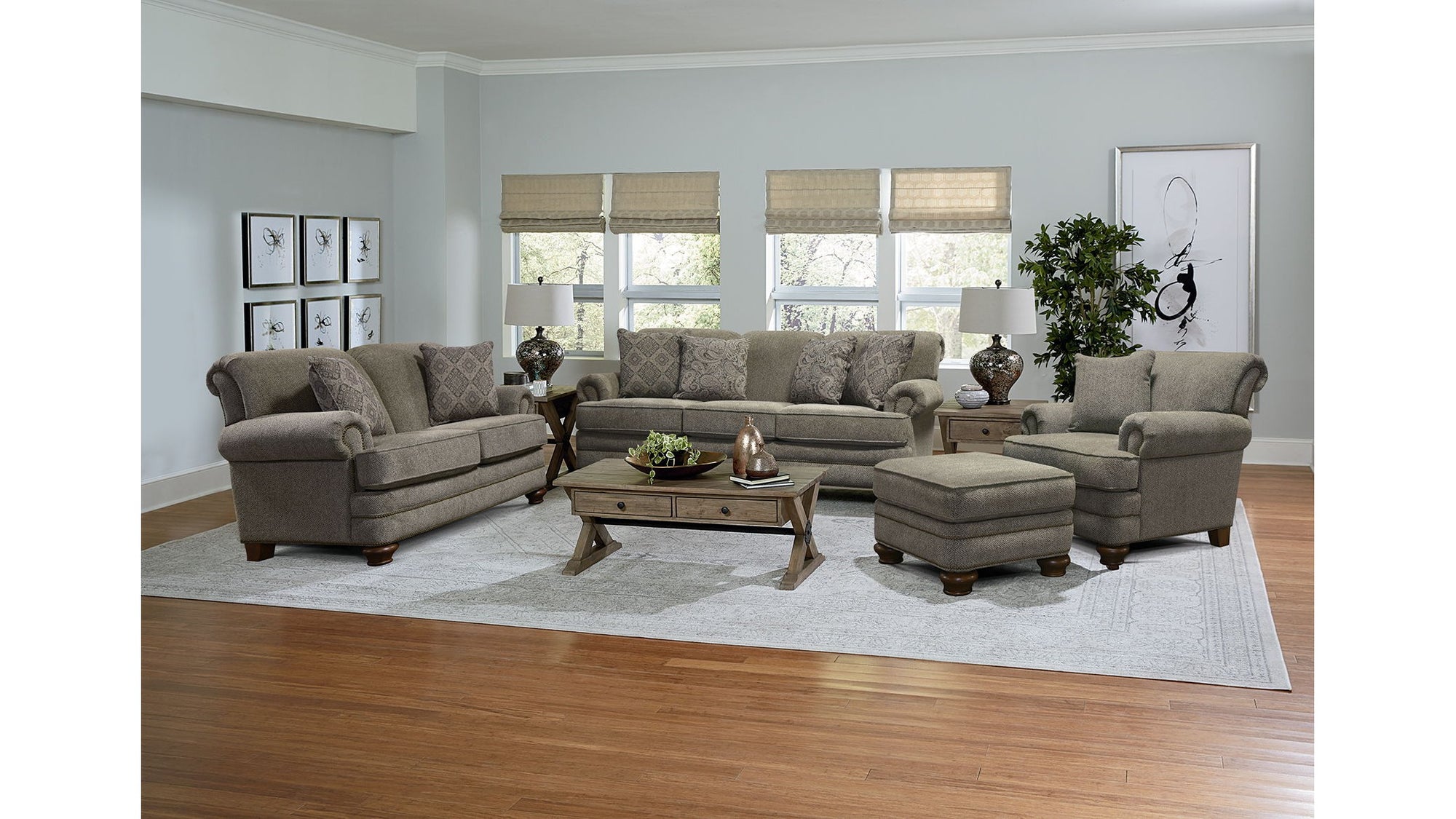 Reed - Loveseat With Nails