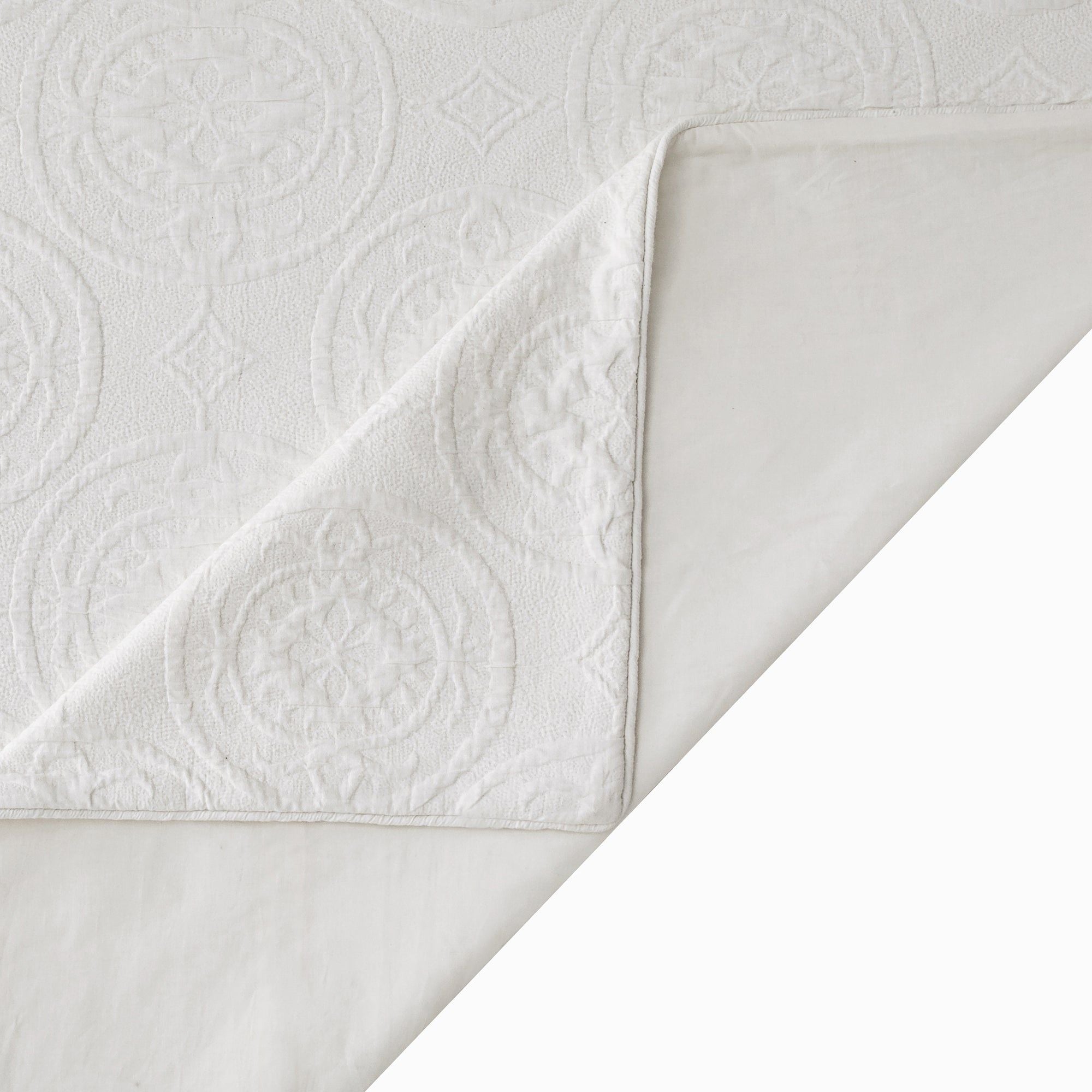 Verona Matelasse - Queen Comforter Set (Set of 3) - Vintage White