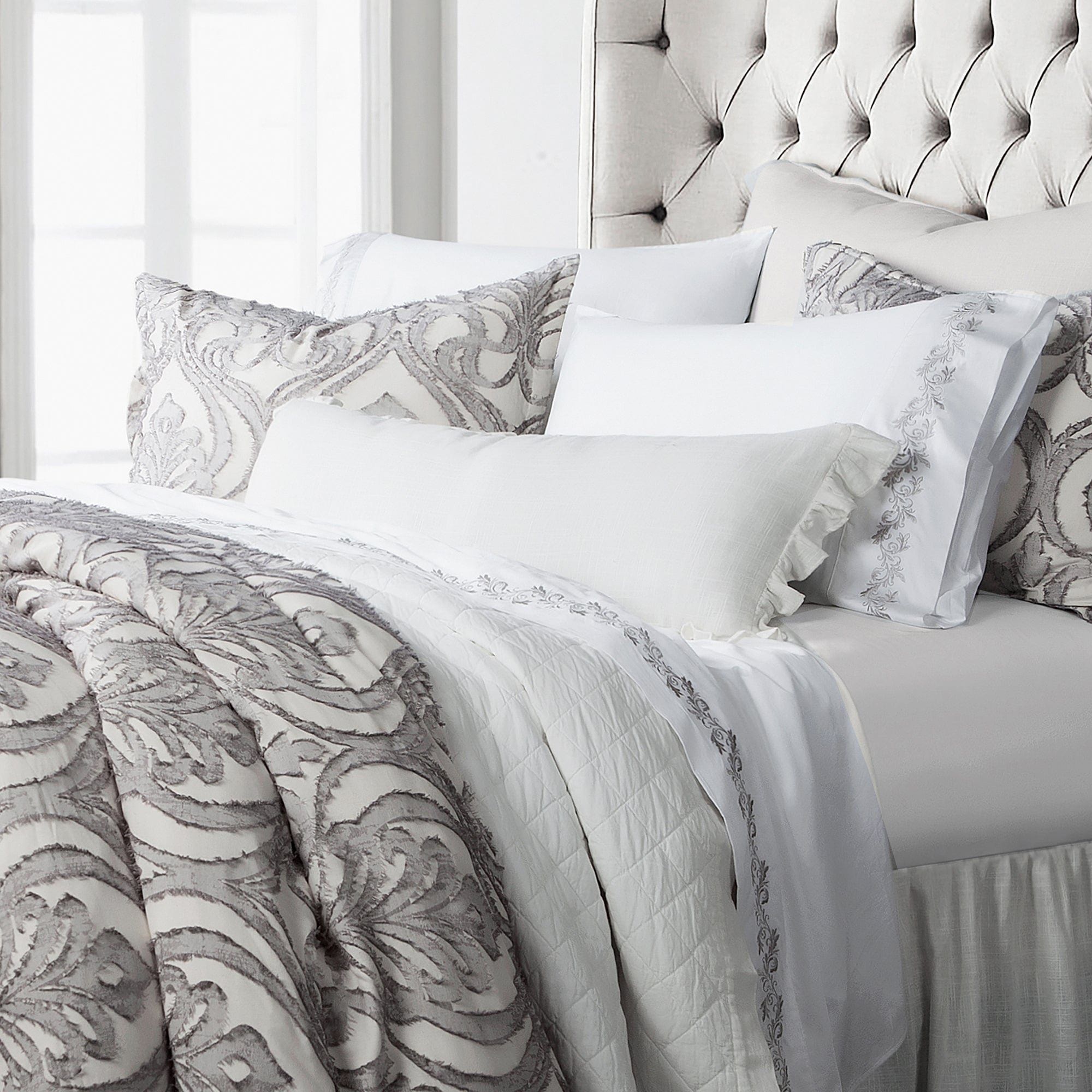 Nicole - King Damask Duvet Cover Set (Set of 3) - Gray