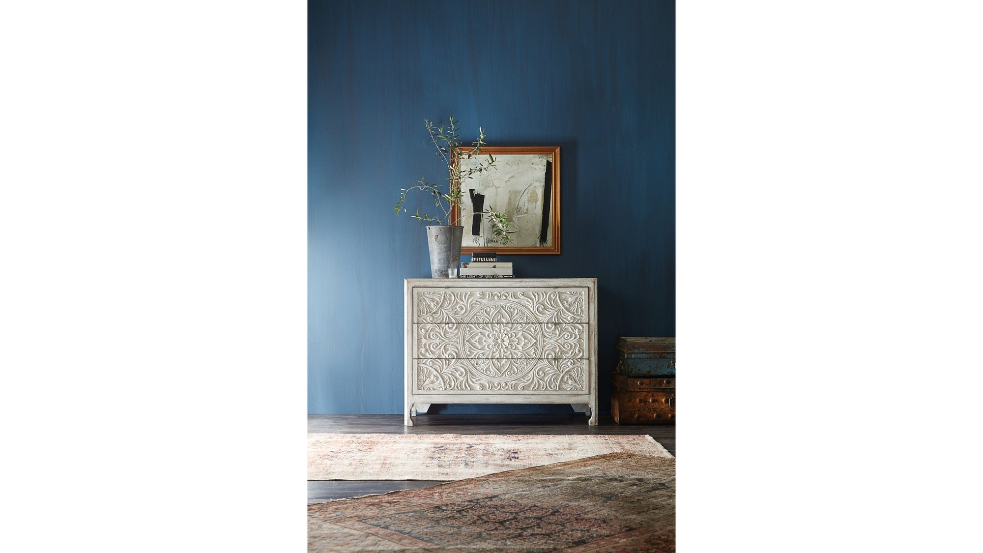 La Grange - Accent Chest