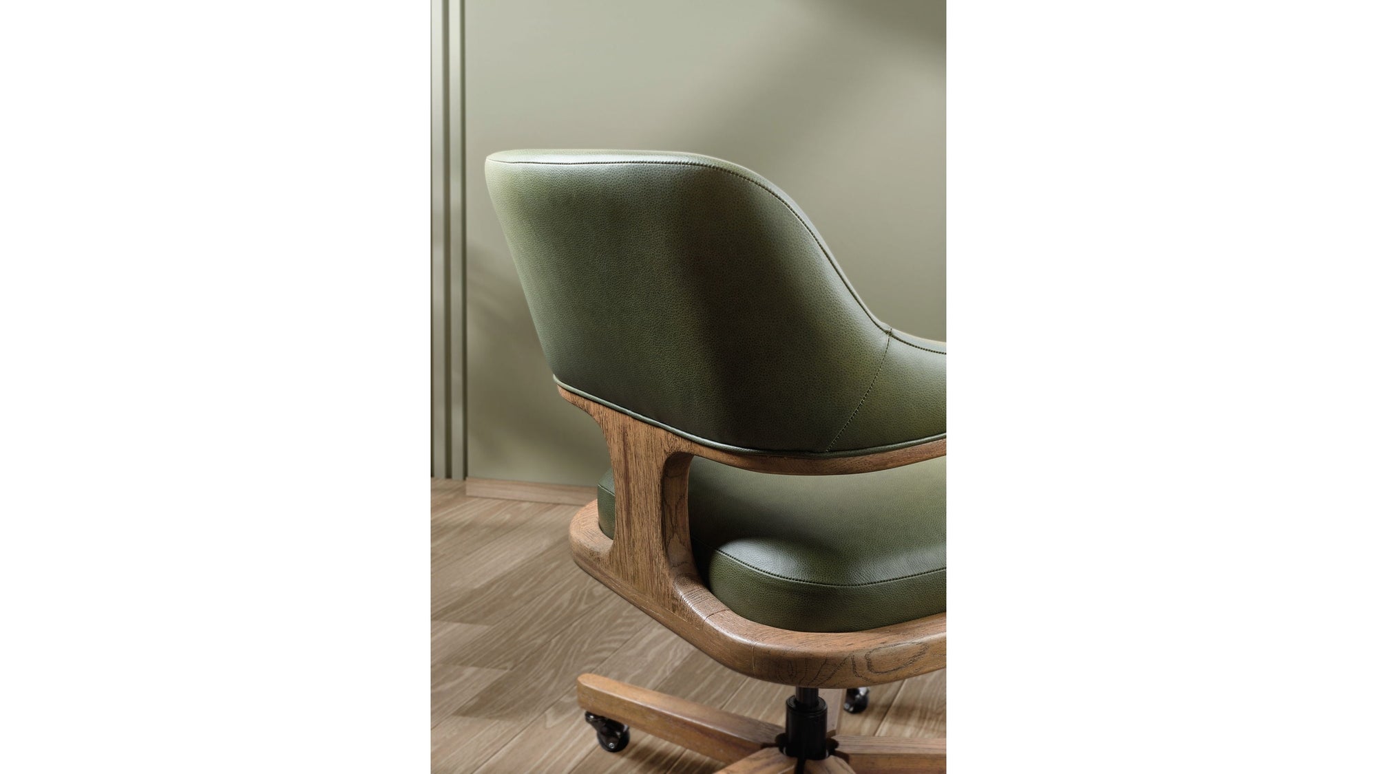 EC - Briar Executive Swivel Tilt Chair - Dark Green