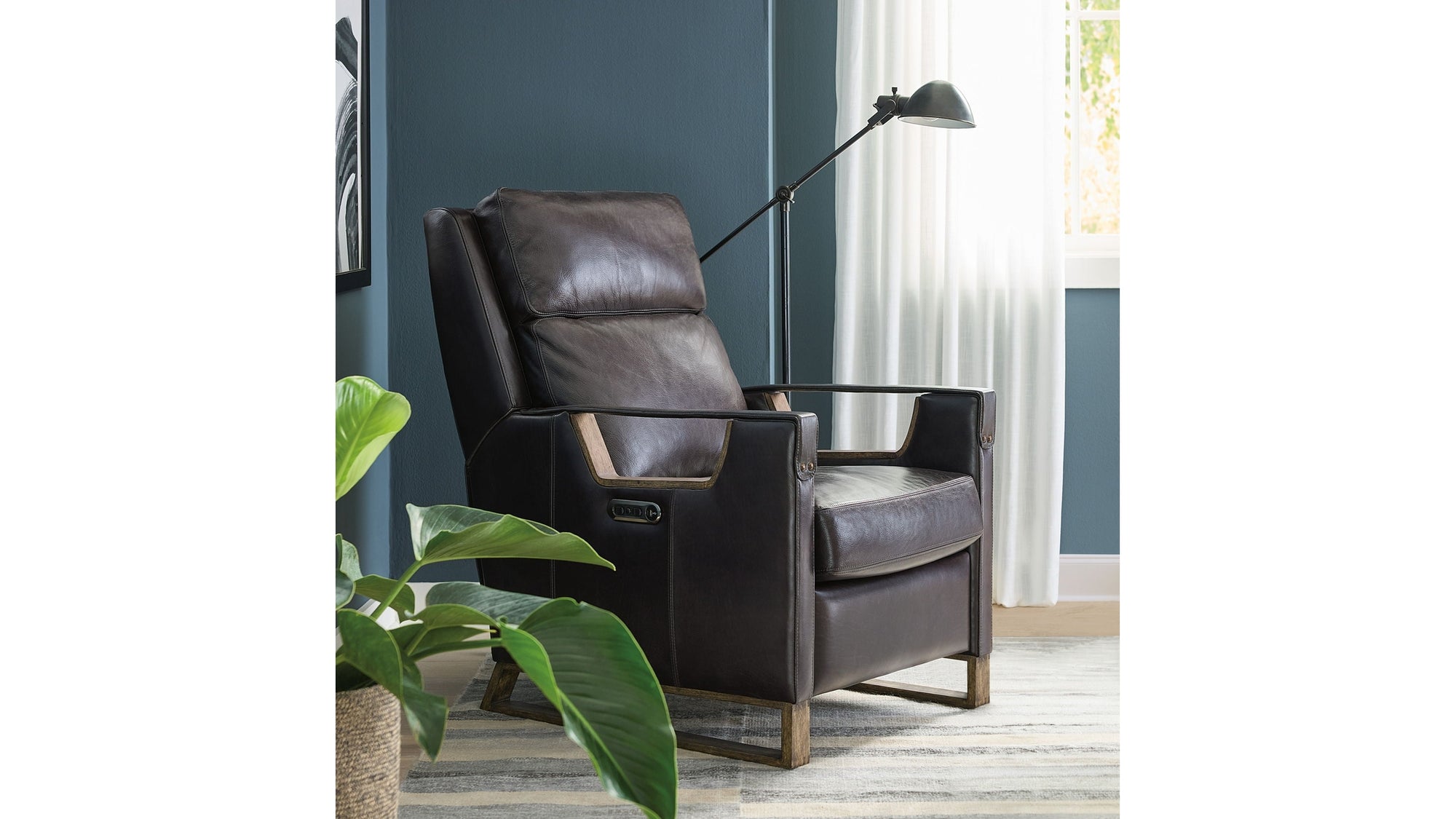 RC - Relic Power Recliner With Power Headrest
