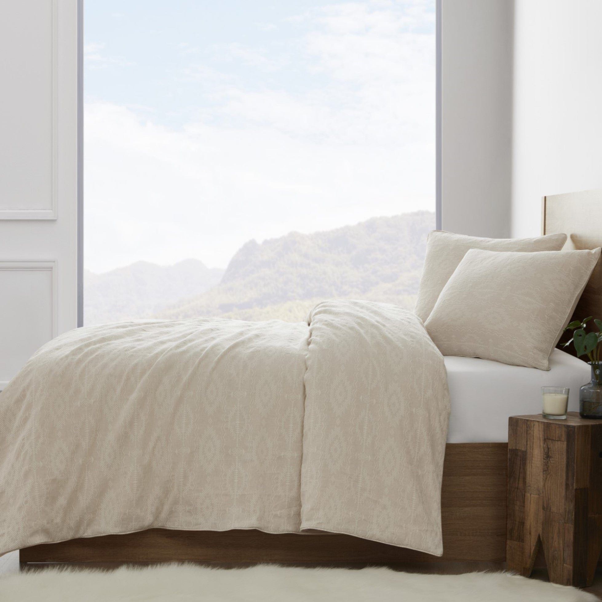 Tempe Matelasse - King Comforter Set (Set of 3) - Sand