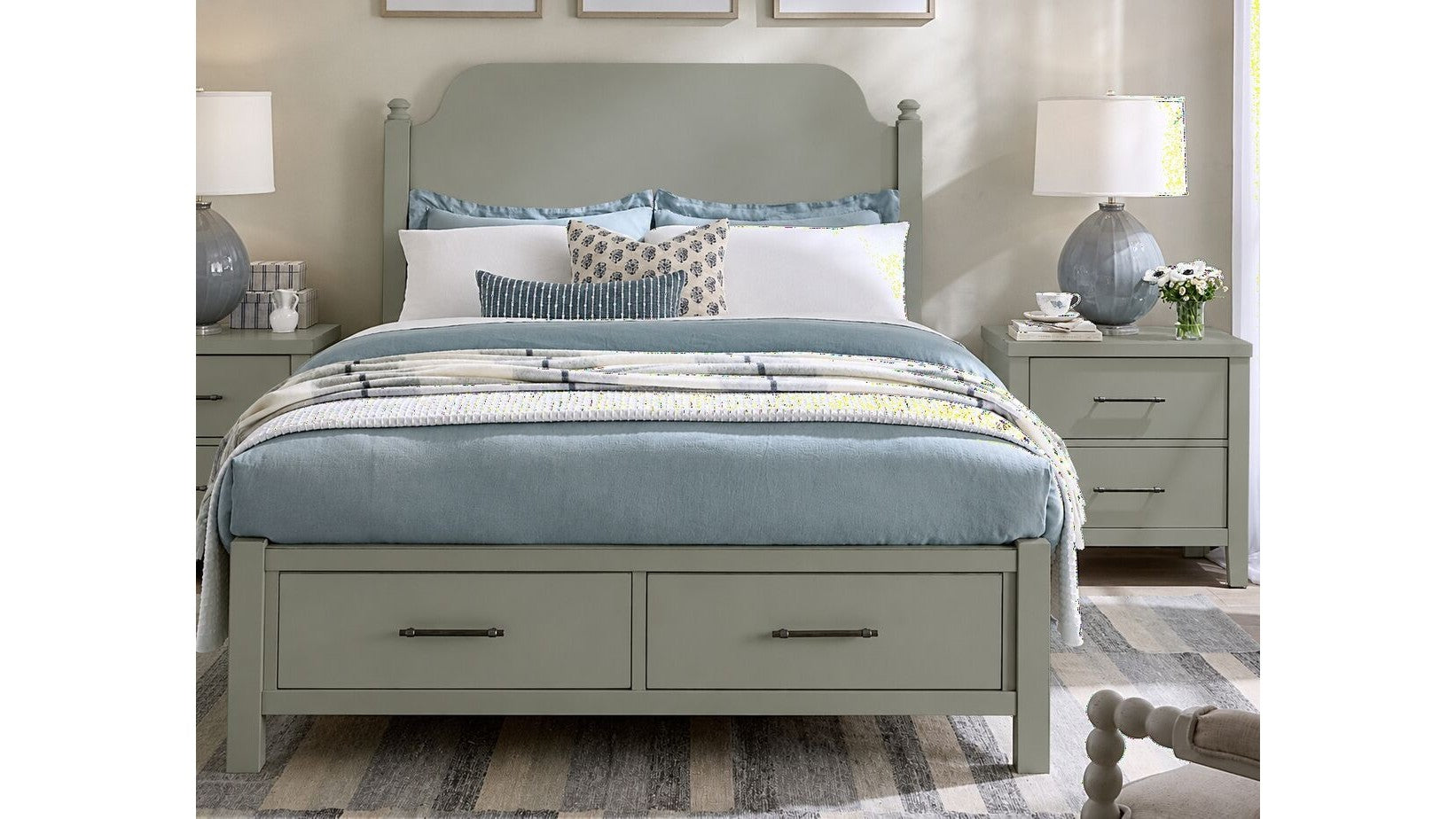 Pure Maple - Poster Storage Bed