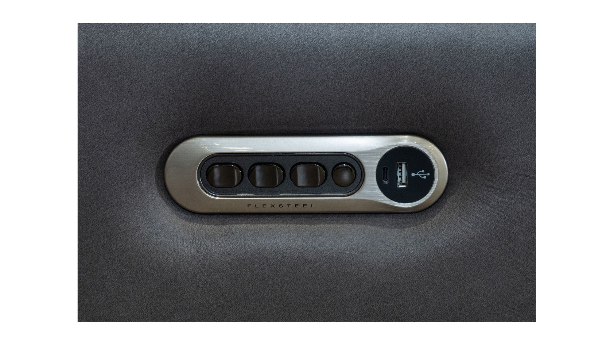 Wyatt - Power Reclining Sofa With Power Headrests & Lumbar