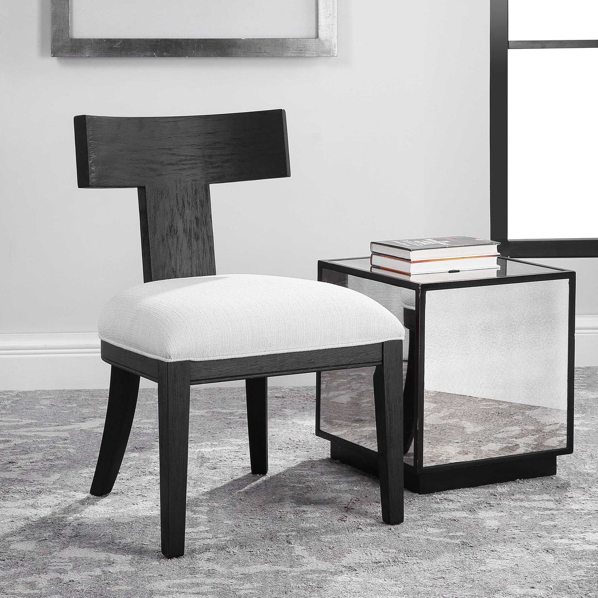 Idris - Armless Chair