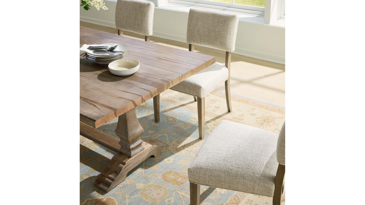 Harvest Dining Table with Extendable Leaves