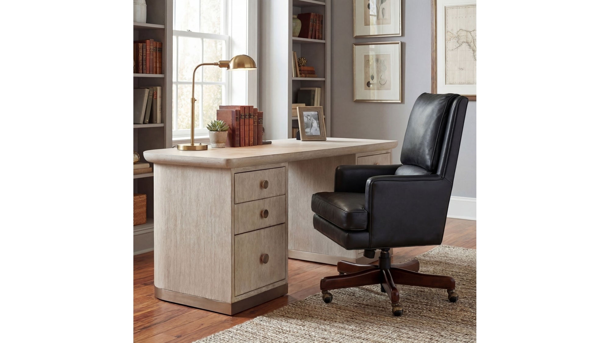 EC - Wright Swivel Chair