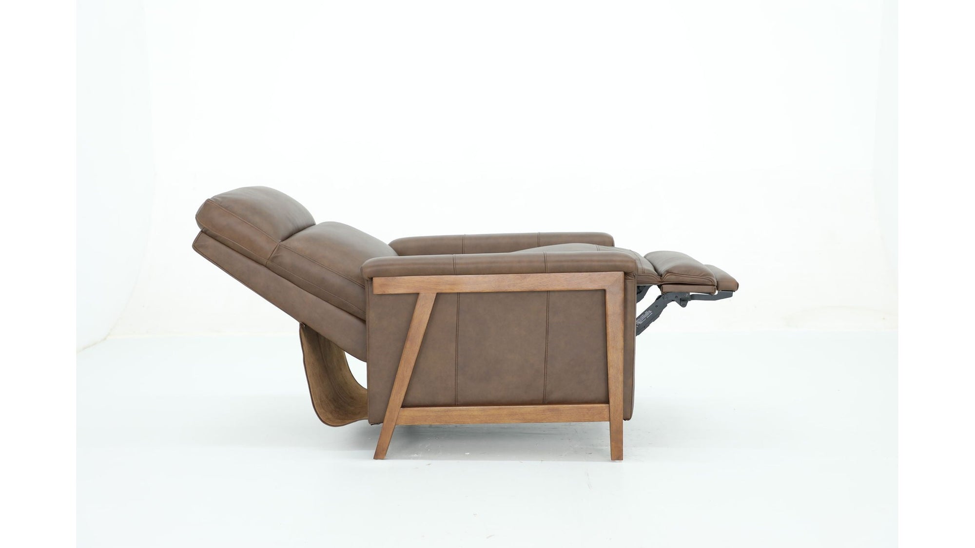 Lewiston B - Push Thru The Arm Recliner