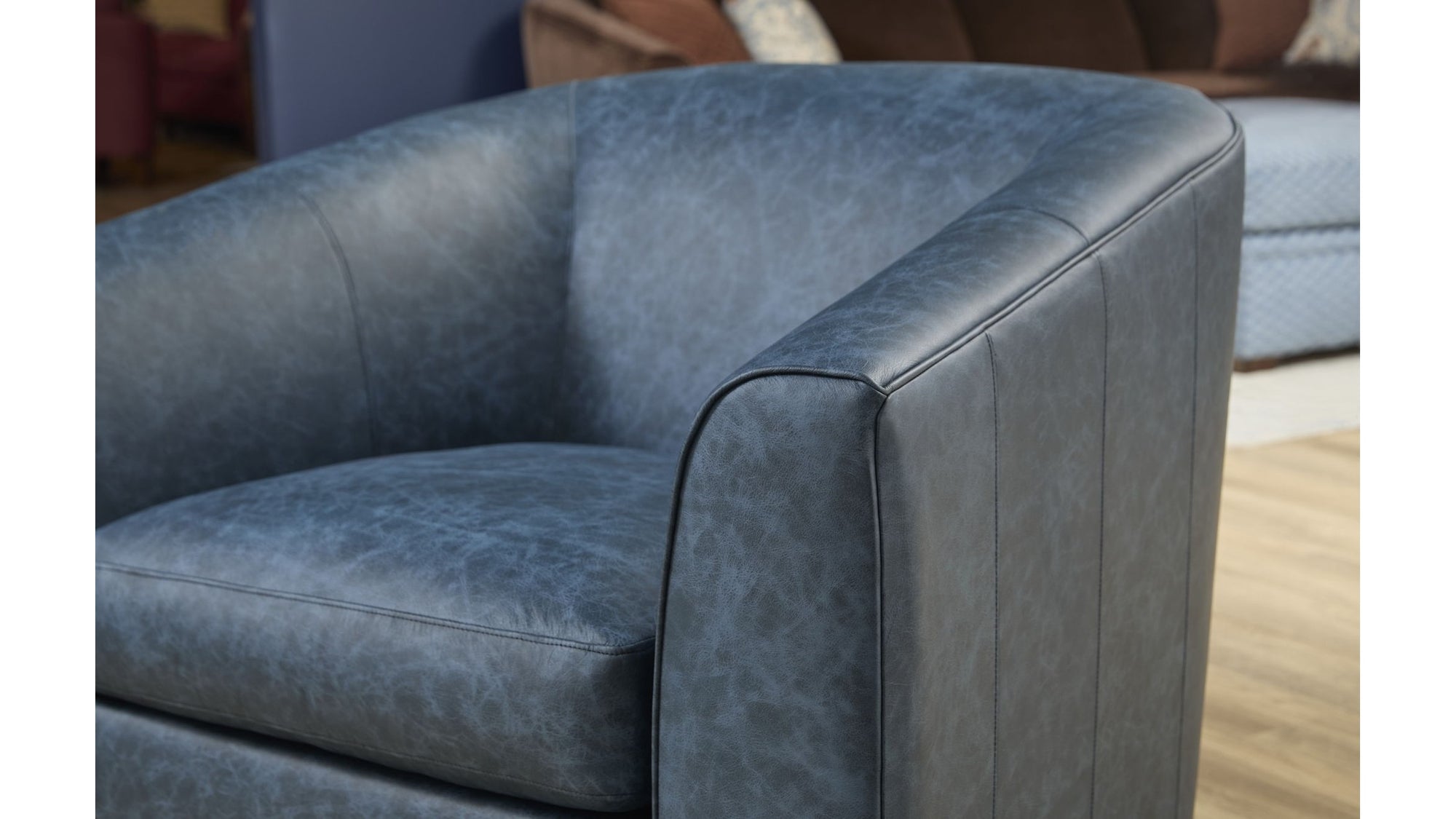 Jewel - Swivel Chair