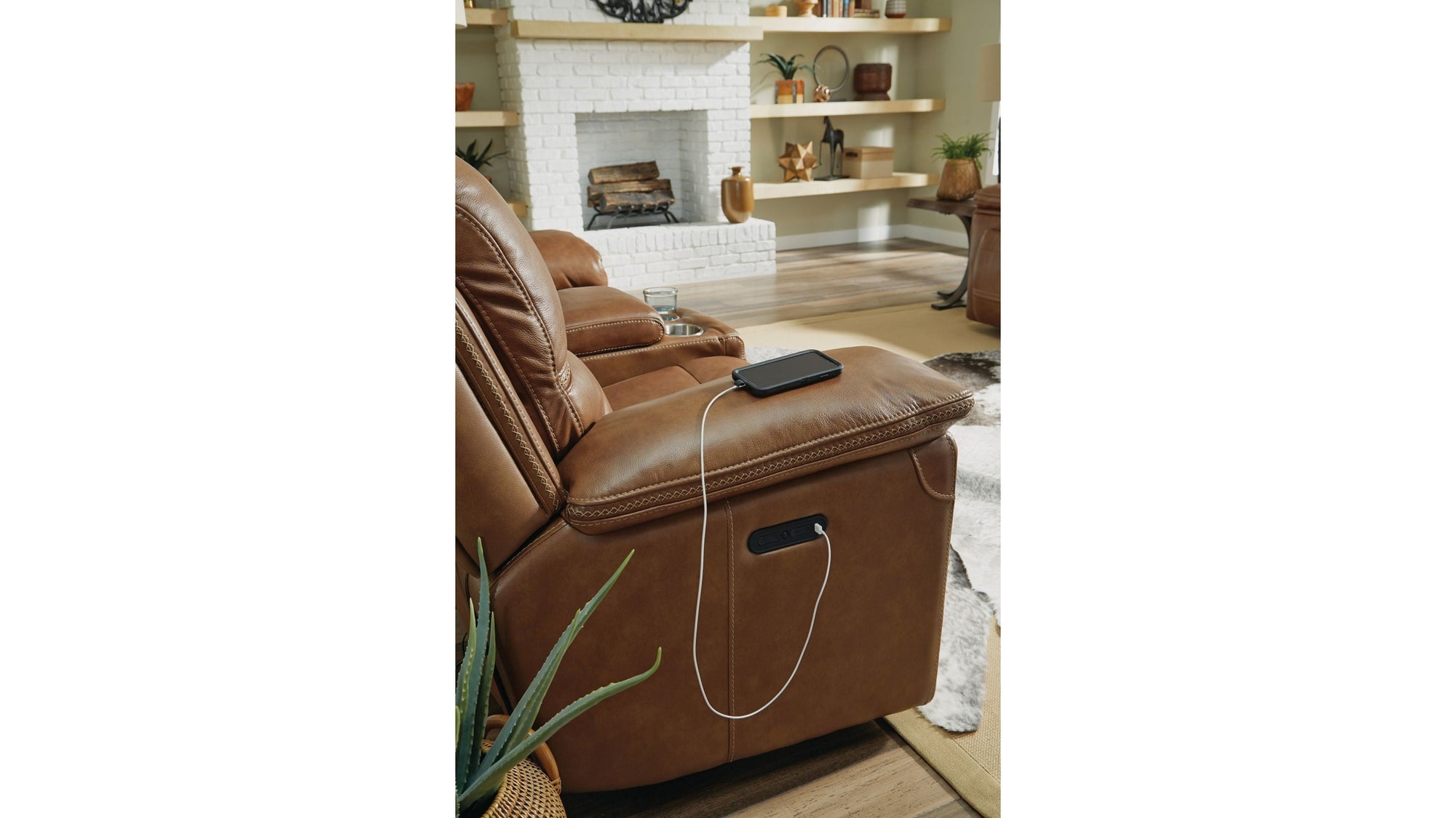 Fenwick - Power Reclining Loveseat