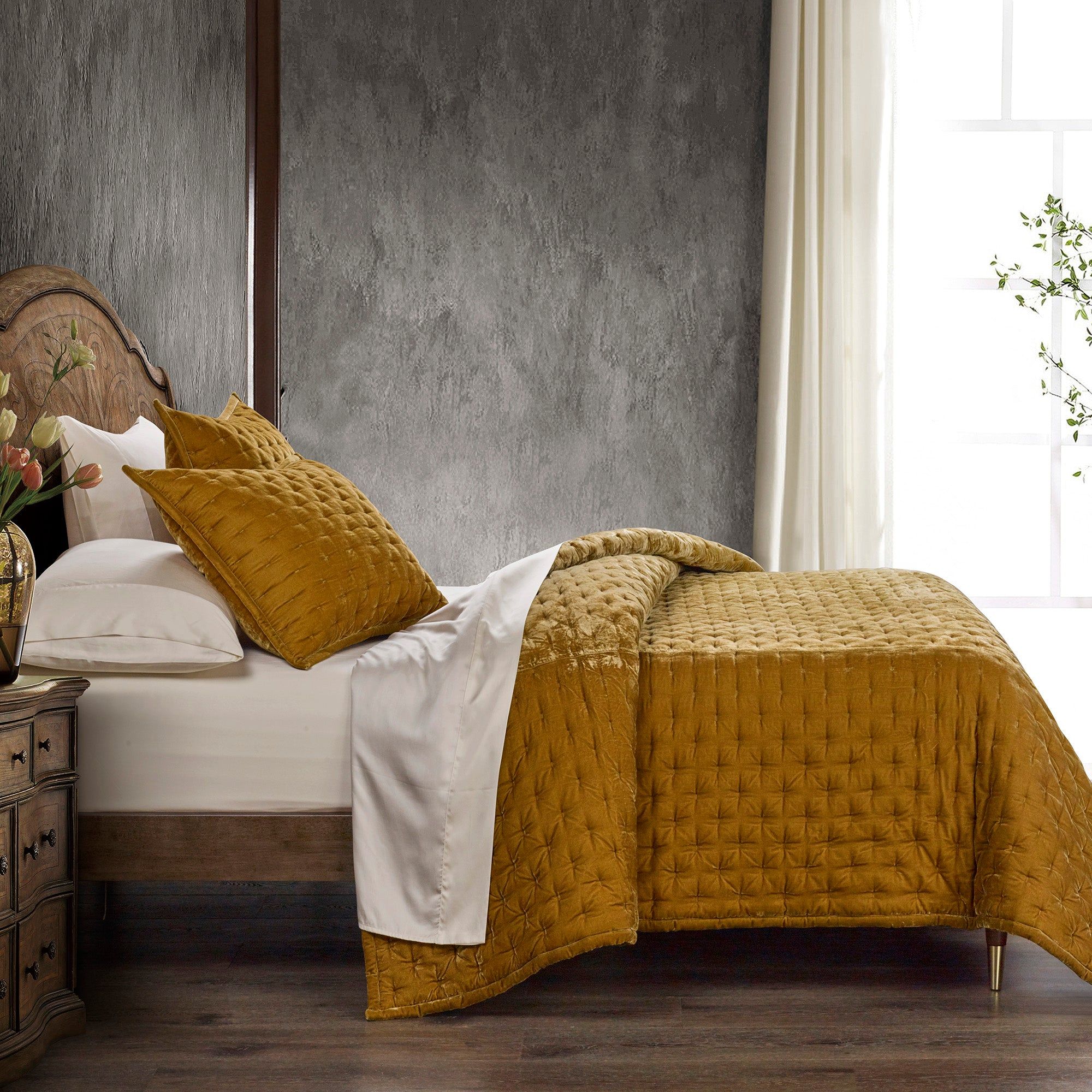 Stella - Full/Queen Faux Silk Velvet Pintuck Quilt Set (Set of 3) - Saffron
